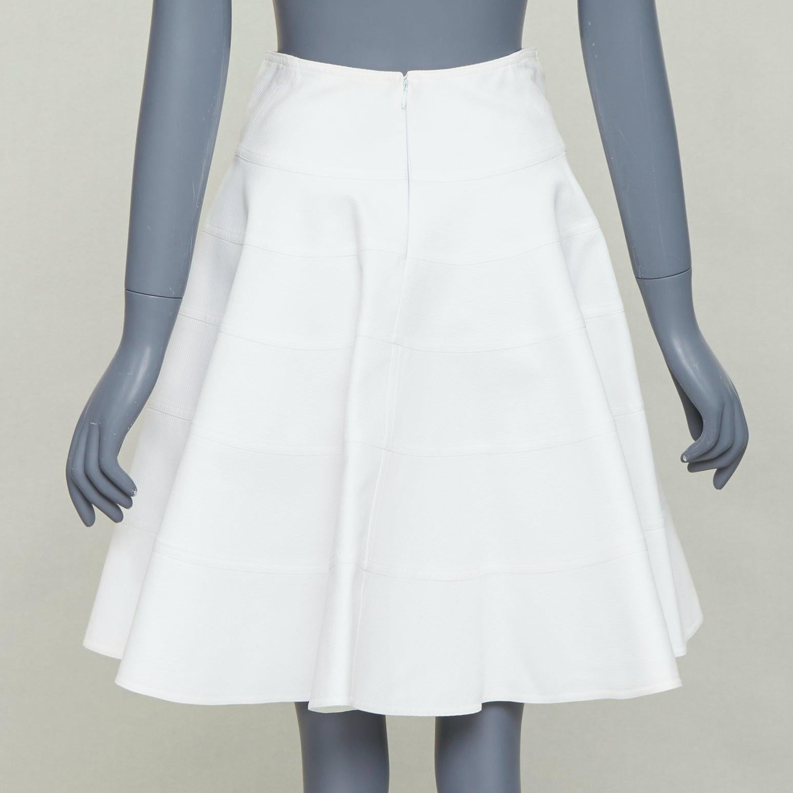 ALAIA 10 CORSO COMO ivoire coton panélisé jupe évasée au genou FR38 M Pour femmes en vente