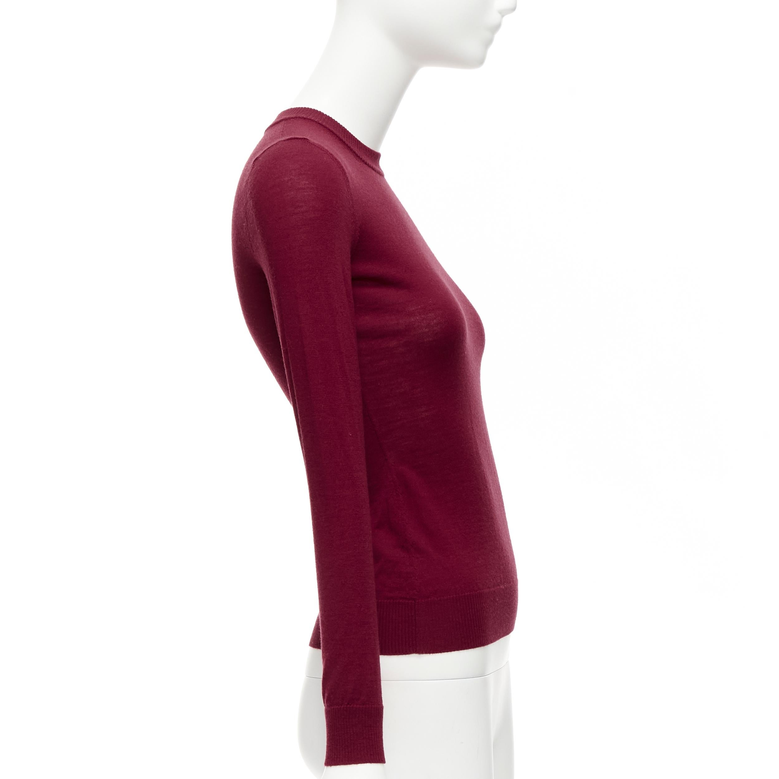 Pull col ras du cou Alaïa à manches longues rouge foncé 100 % laine vierge FR36 S Excellent état - En vente à Hong Kong, NT