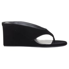 ALAIA 2023 Tong 75 black velvet sculptural thong wedge slip on sandals EU38