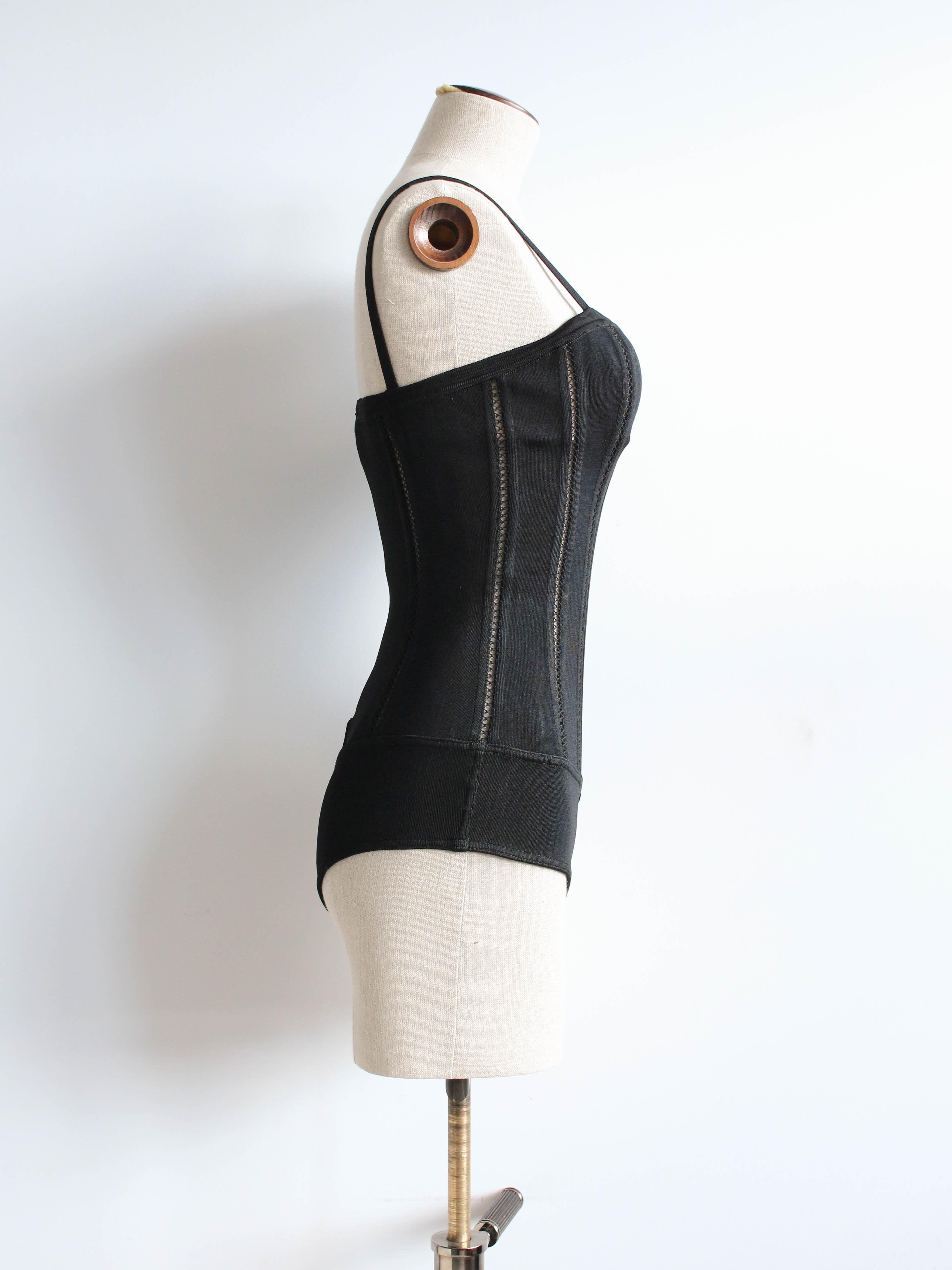 Alaïa Autumn/Winter 1991 Runway Christy Turlington Black Corset Bodysuit For Sale 7