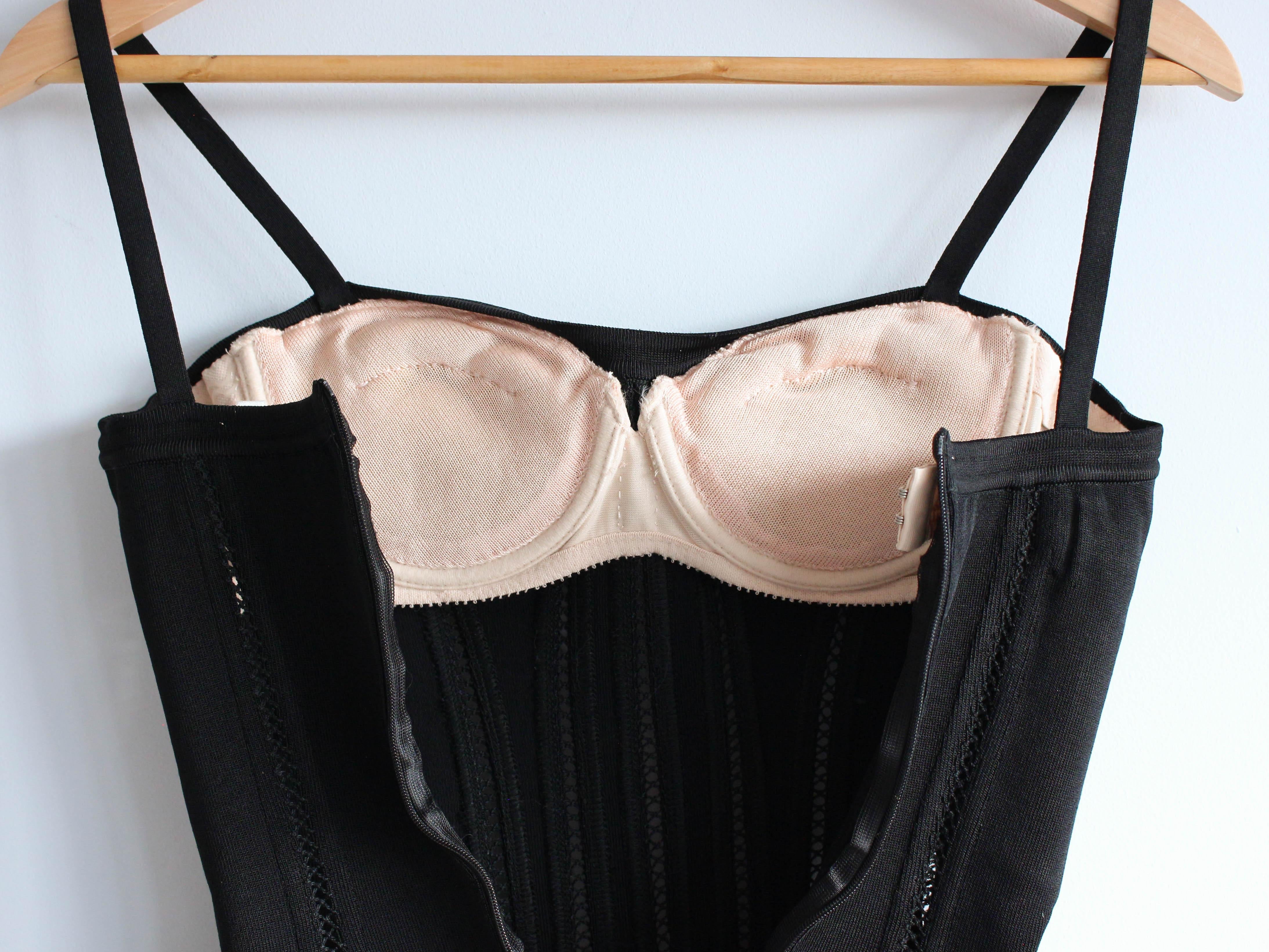 Alaïa Autumn/Winter 1991 Runway Christy Turlington Black Corset Bodysuit For Sale 11