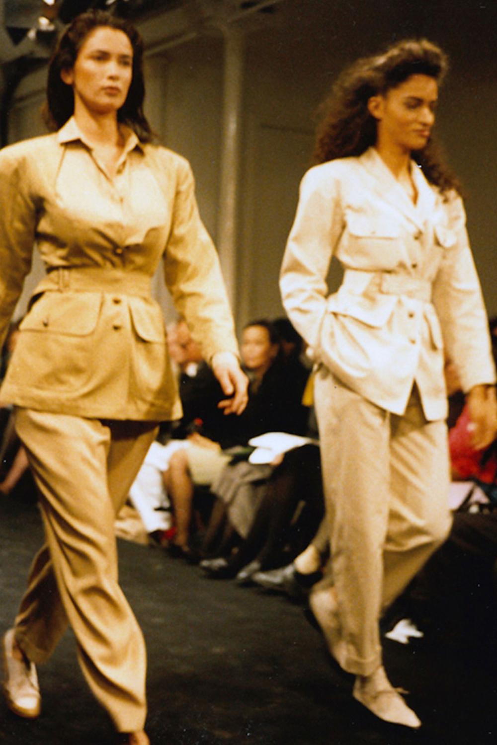 Alaïa Belted Jacket with Metal Buttons S/S 1987 For Sale 11