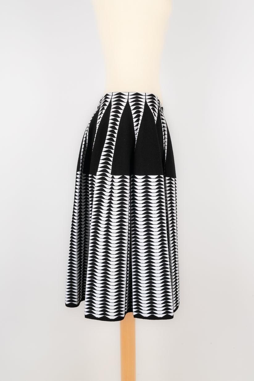 Alaïa Black and White Mesh Flared Skirt, 2014/2015 For Sale 2