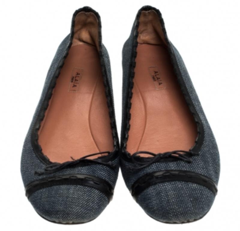 Ballerines à nœud en denim noir/bleu Alaia Taille 37 Pour femmes en vente