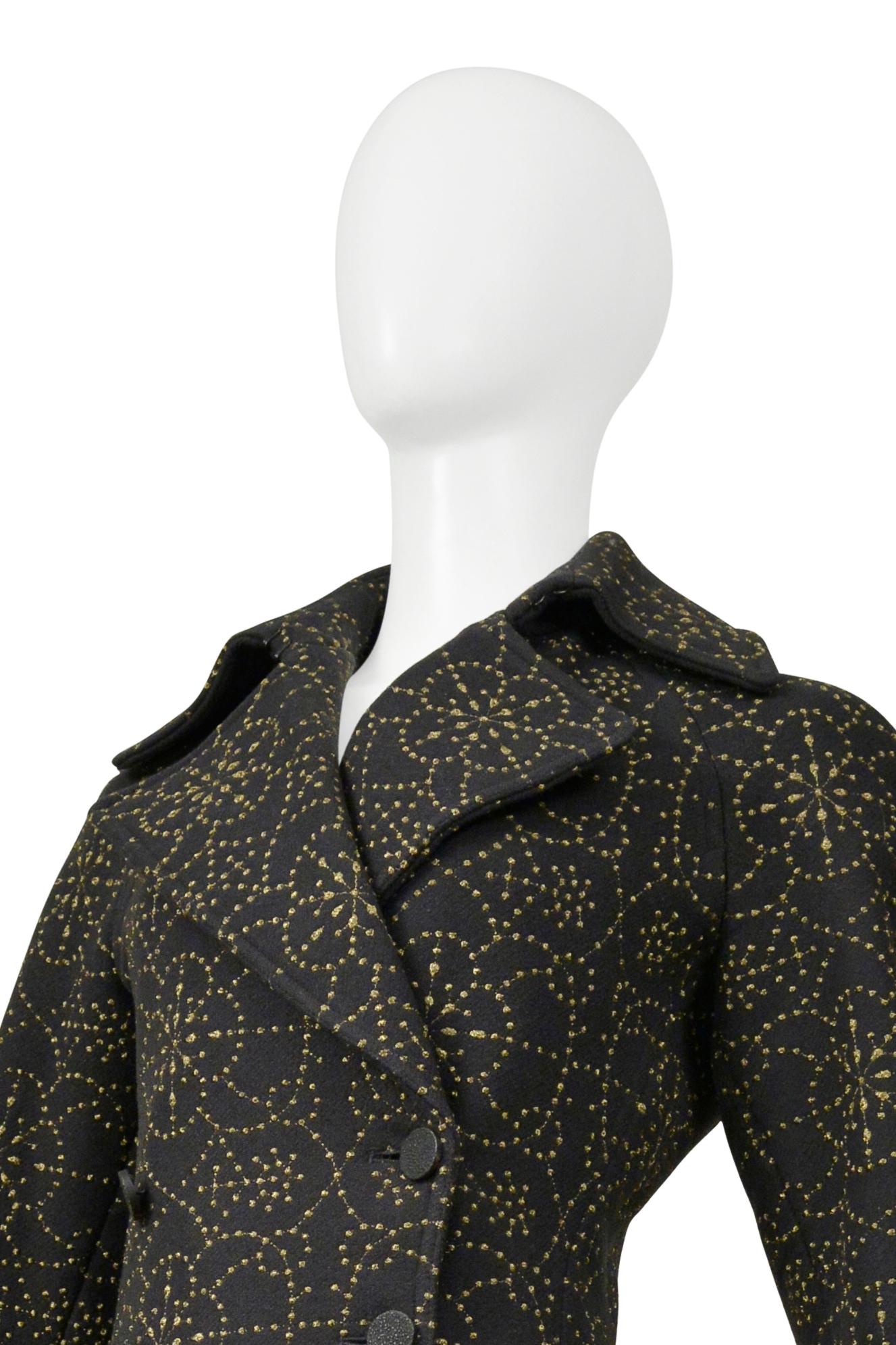 Manteau noir Alaia avec broderie en or métallisé Pour femmes en vente
