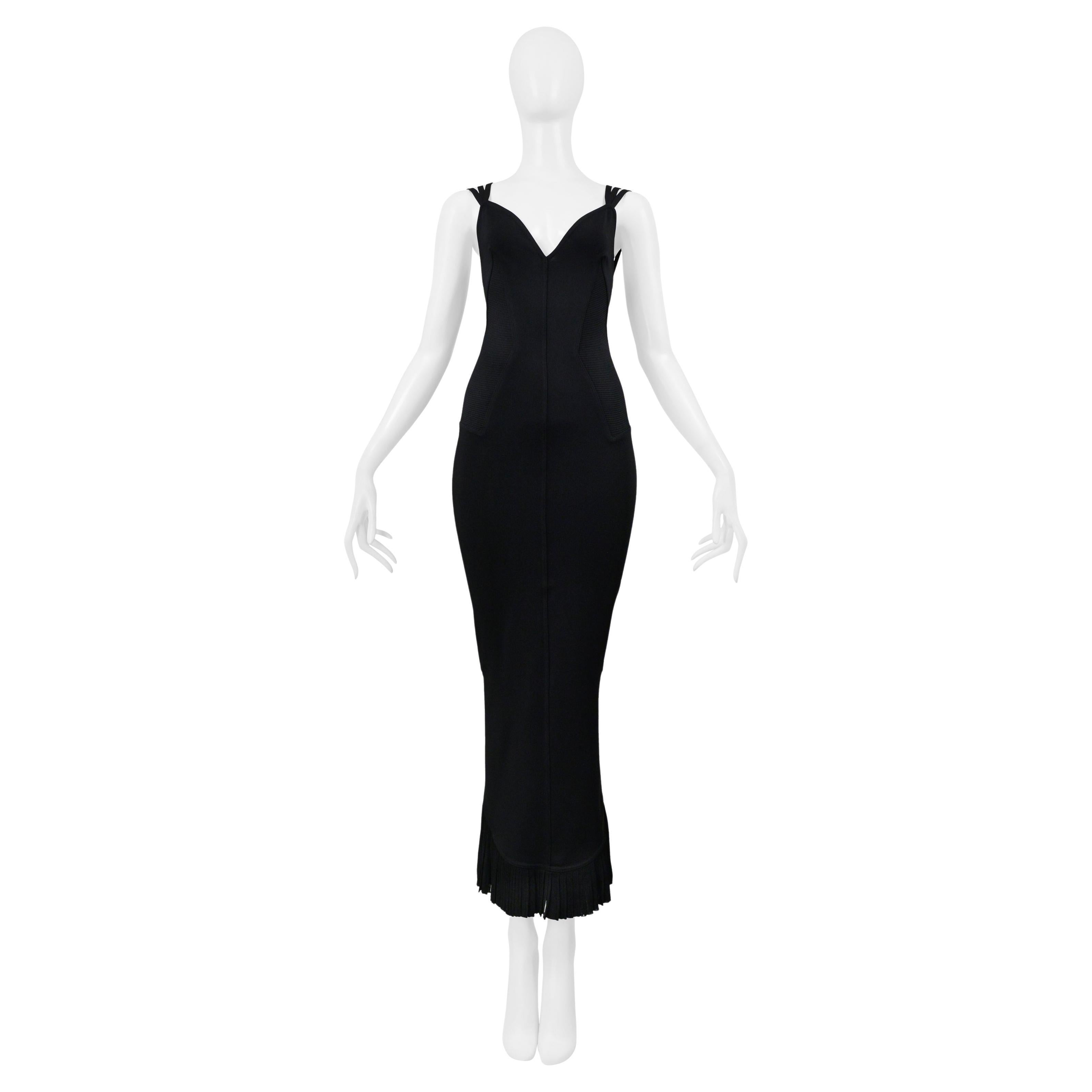 Alaia - Robe de soirée noire avec ourlet en dentelle et bretelles multiples 1990