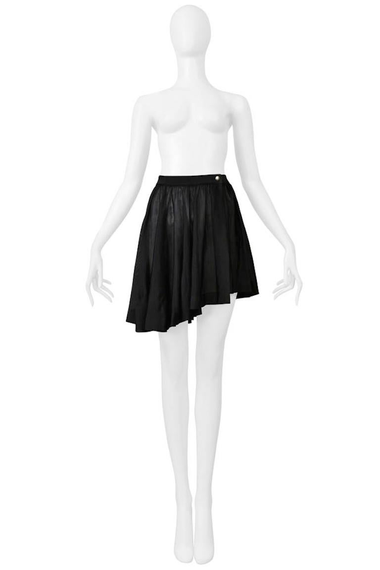 Noir Alaia Black Jersey Snap Front Asymmetrical Mini Skirt en vente