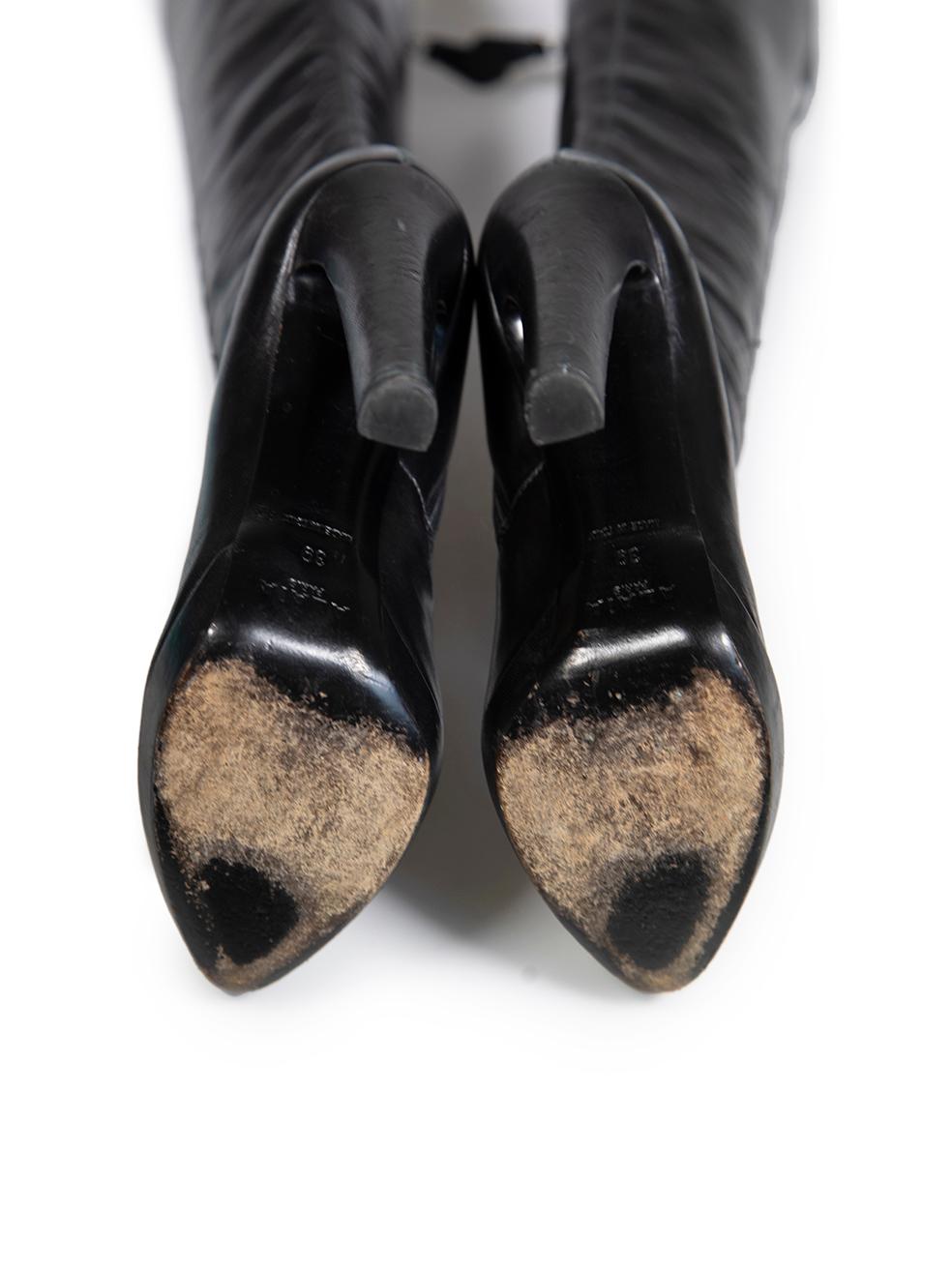 Women's Alaïa Black Leather Cutout Knee High Boots Size IT 39 For Sale