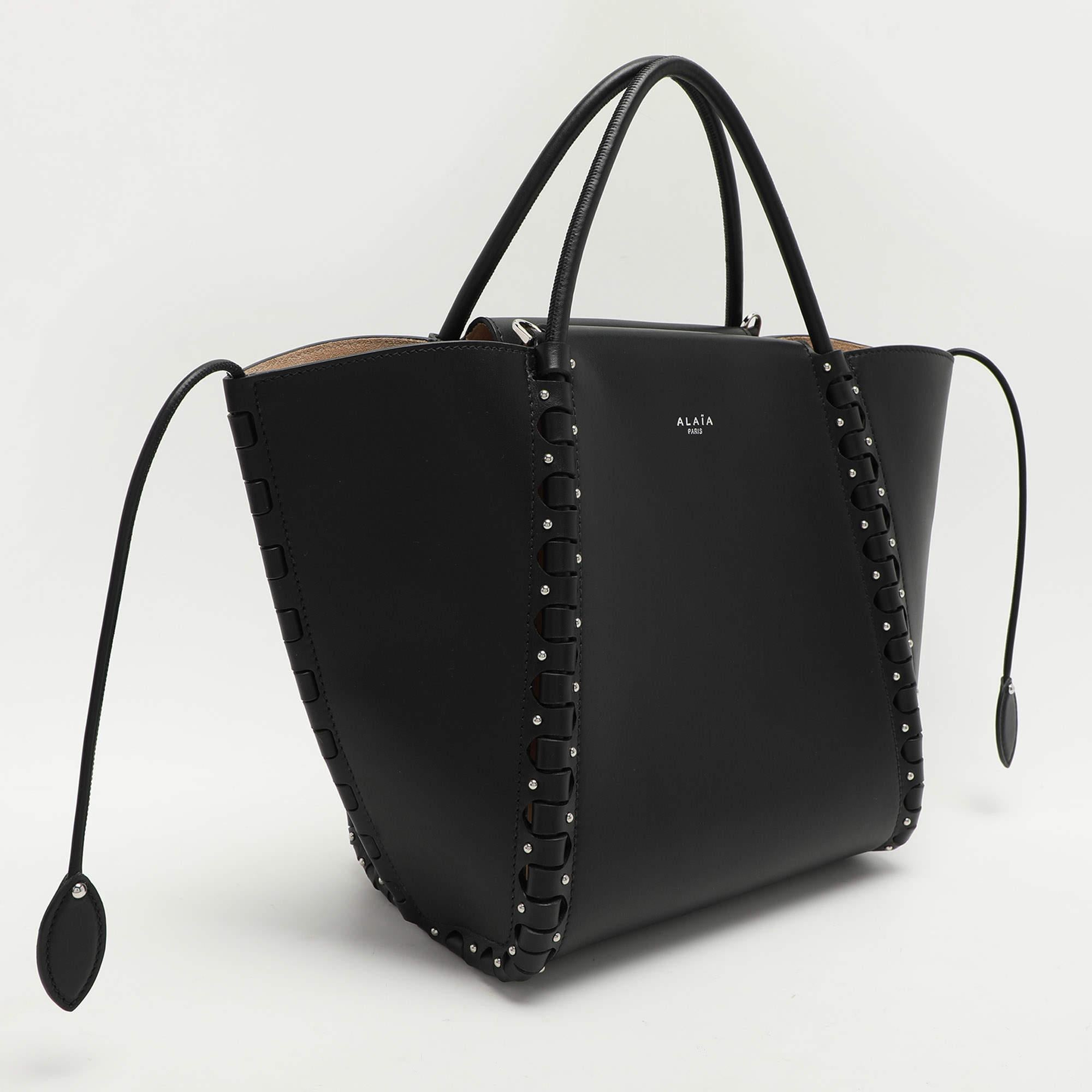 Alaia Black Leather Le Hinge Tote In Excellent Condition In Dubai, Al Qouz 2