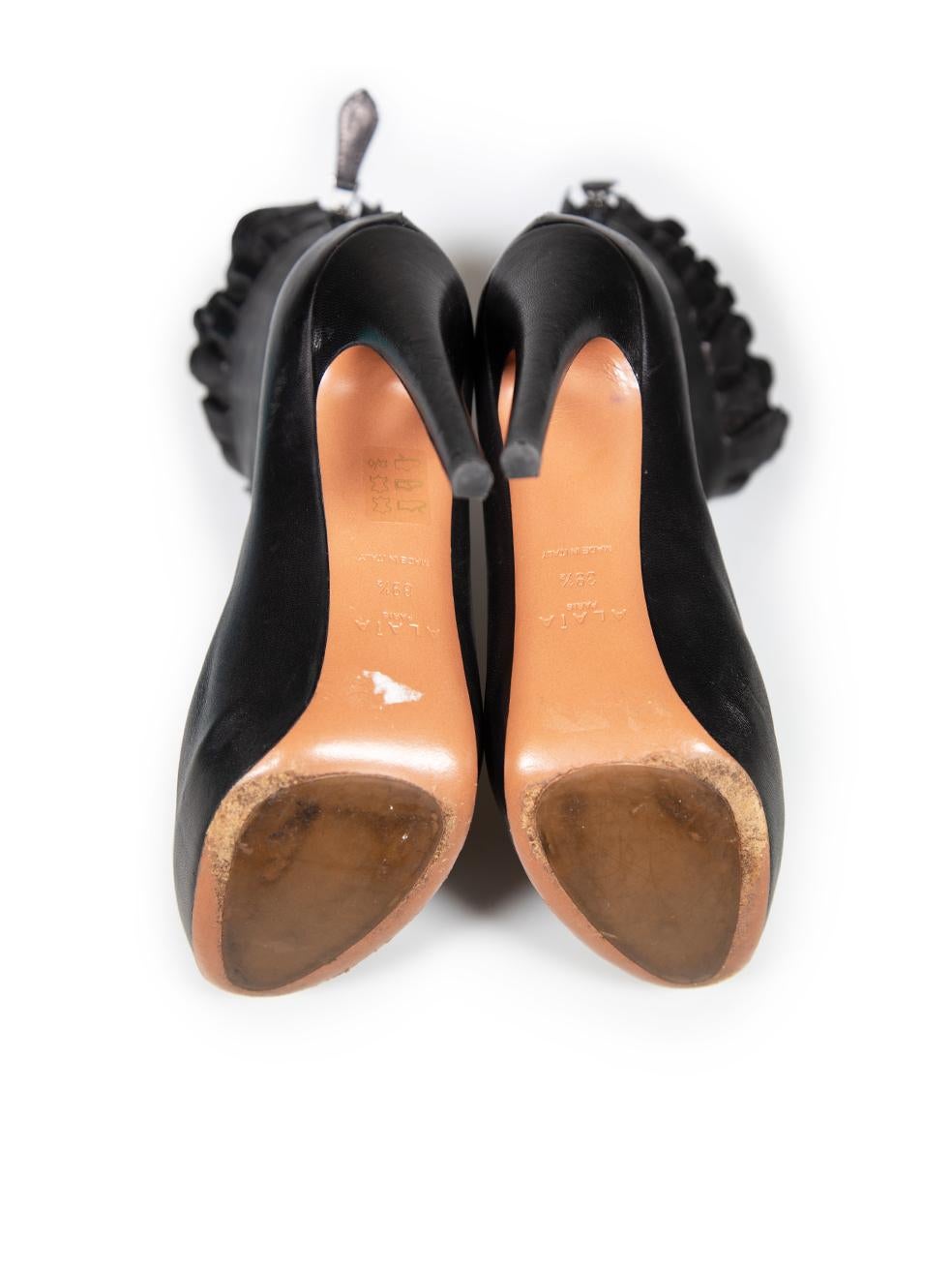 Women's Alaïa Black Leather Ruffle Platform Boots Size IT 39.5 For Sale
