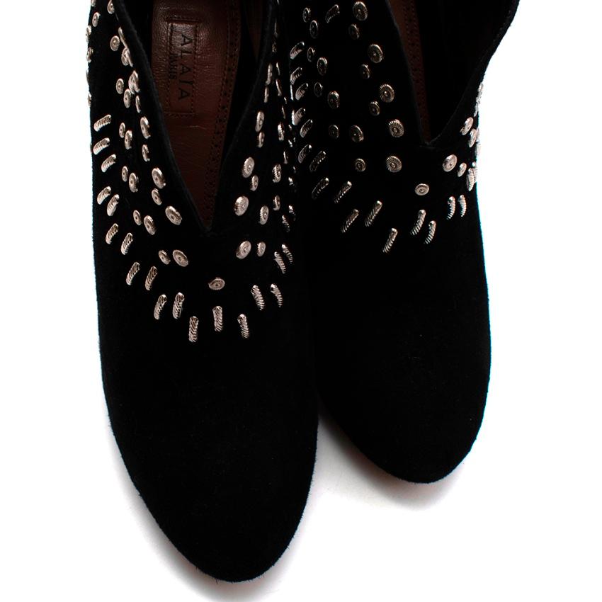 Alaia Black Studded Suede Heeled Ankle Boots - Size EU 39 For Sale 3