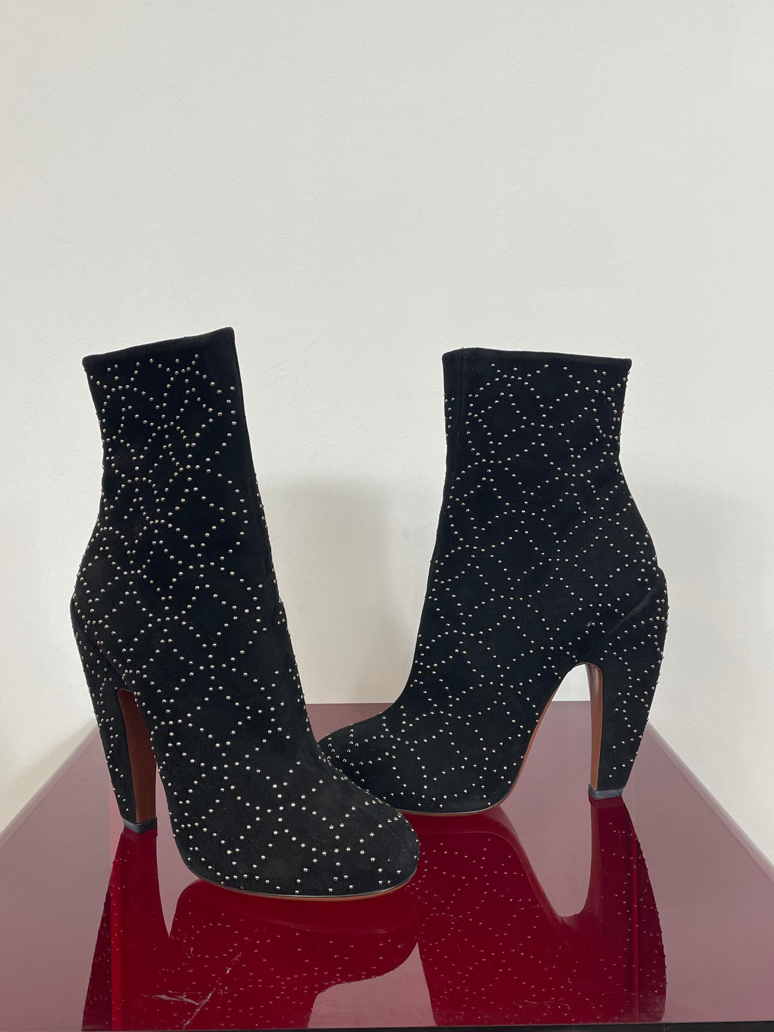 Black Alaia black suede ankle boots For Sale