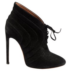 Used Alaïa Black Suede Lace Up Ankle Boots Size IT 37