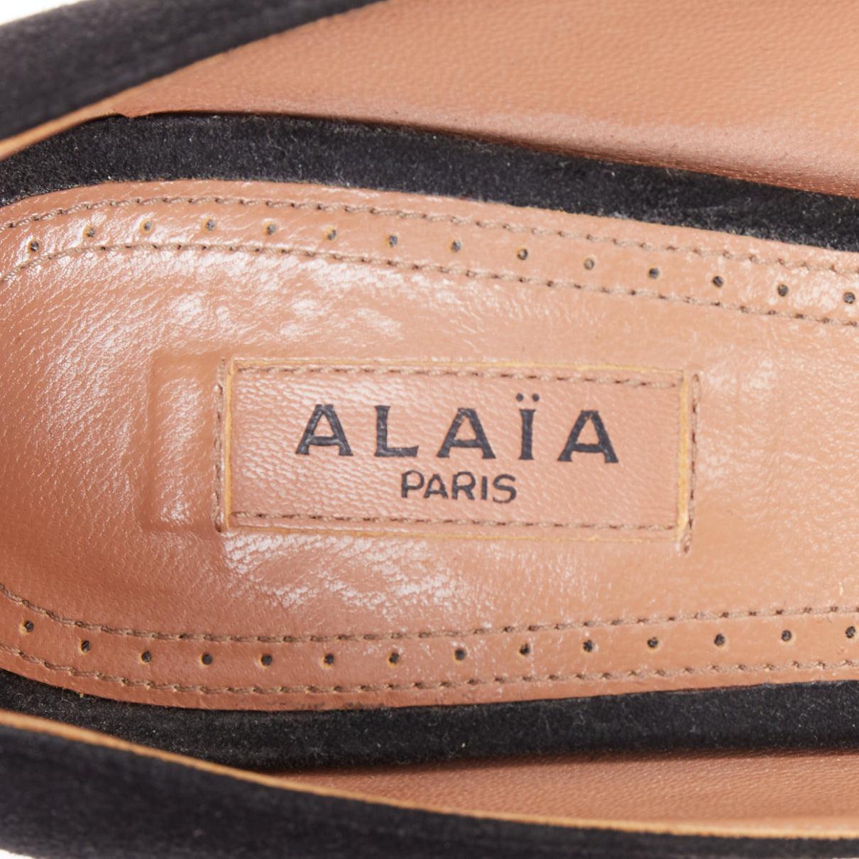 ALAIA escarpins à talon haut en cuir velours noir EU35.5 en vente 4