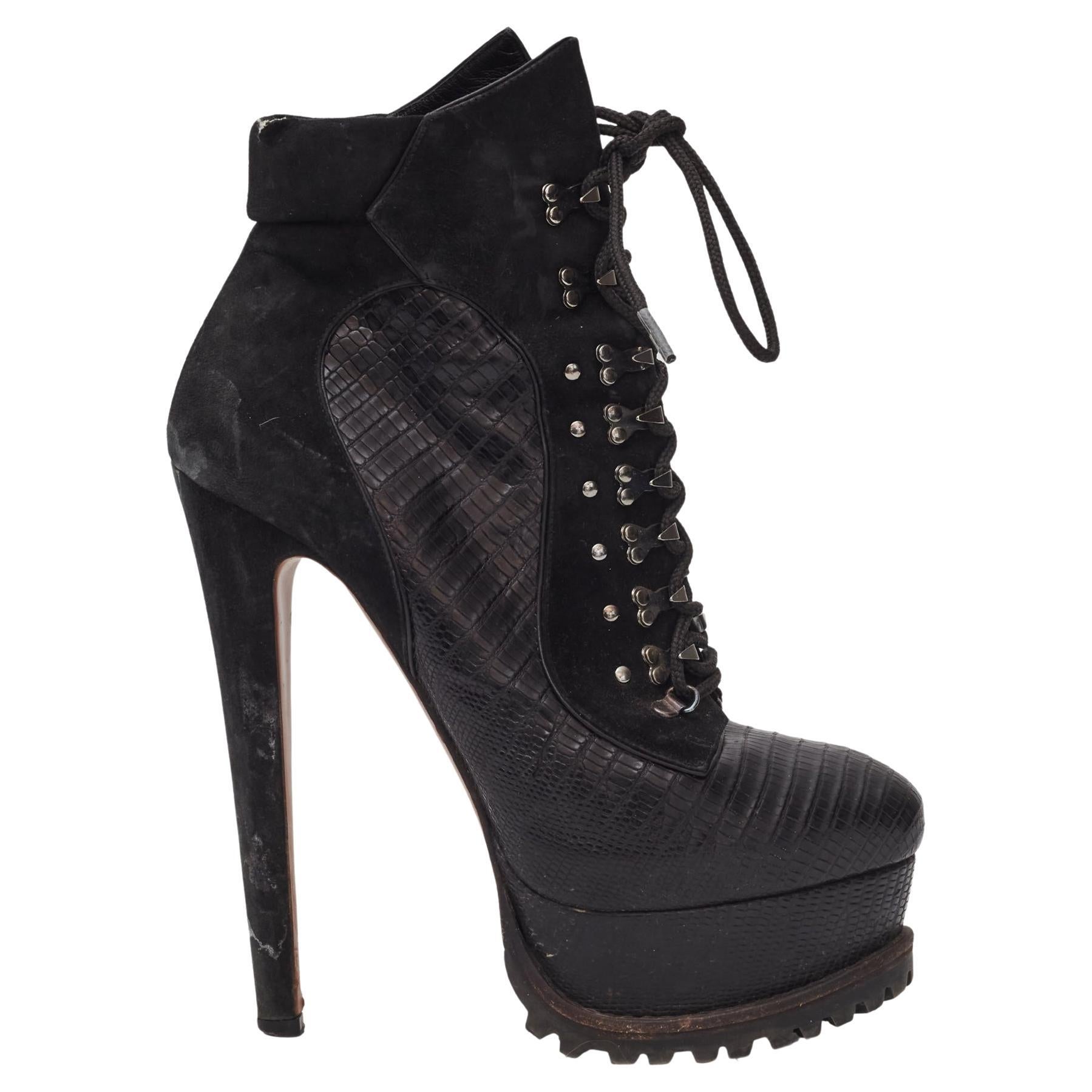 Alaia Black Suede and Leather Hiking Boot (EU 39 US 8) For Sale at 1stDibs  | ariana grande hiking