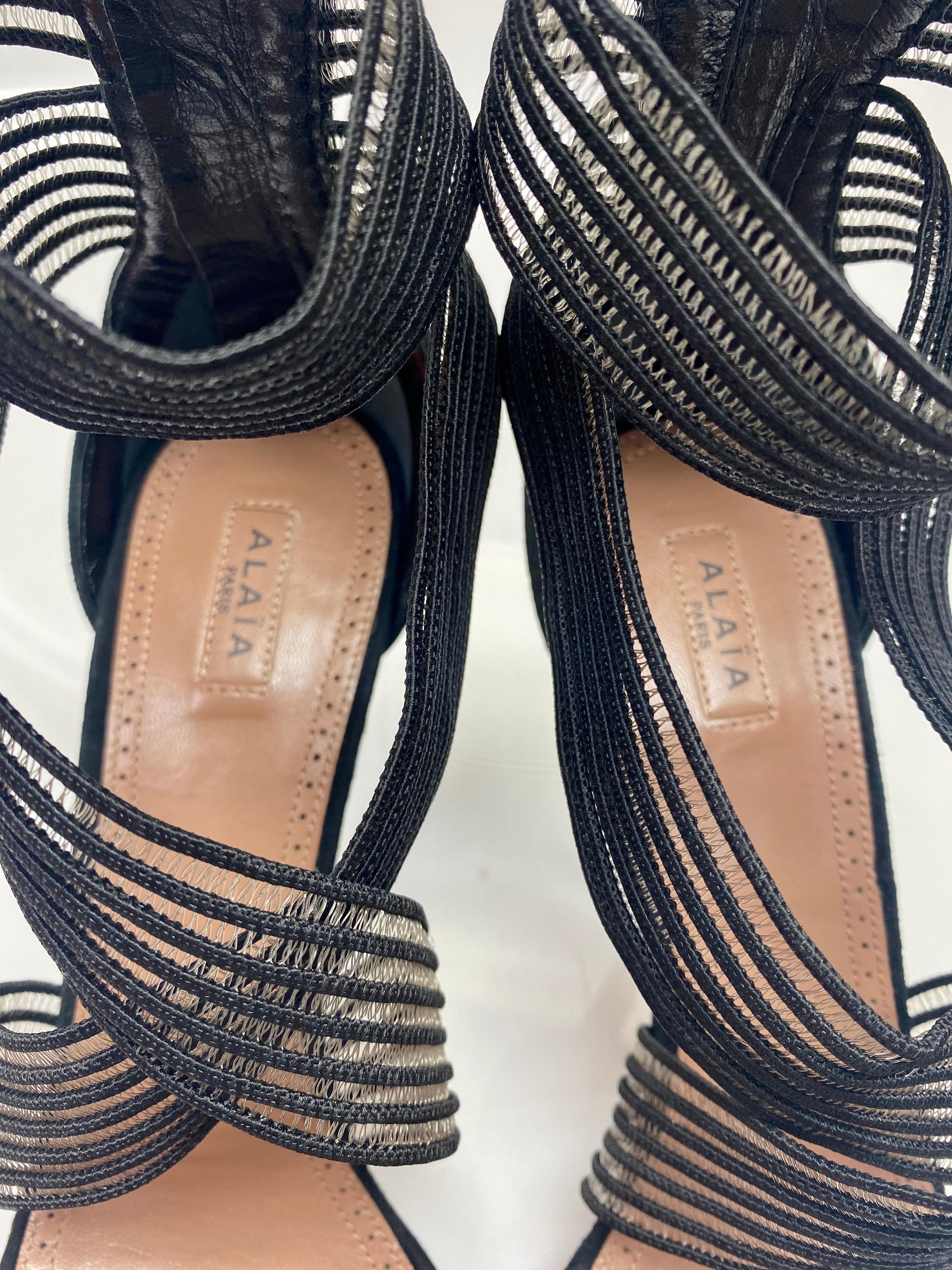 Alaia Black Suede Ribbon Sandals Heels Size 40 For Sale 3