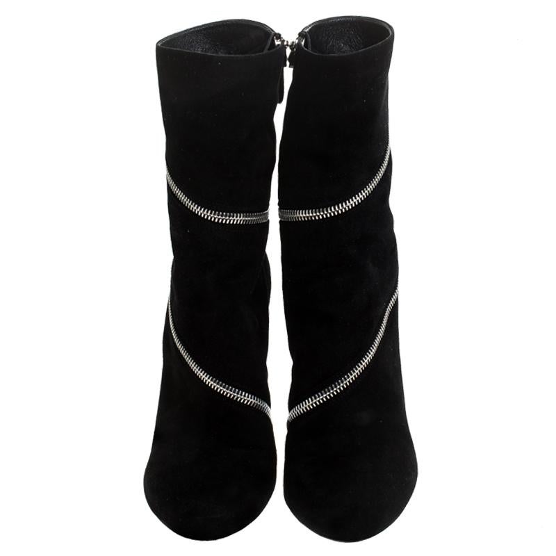 Alaia Black Suede Zip Around Ankle Boots Size 36.5 In Good Condition In Dubai, Al Qouz 2