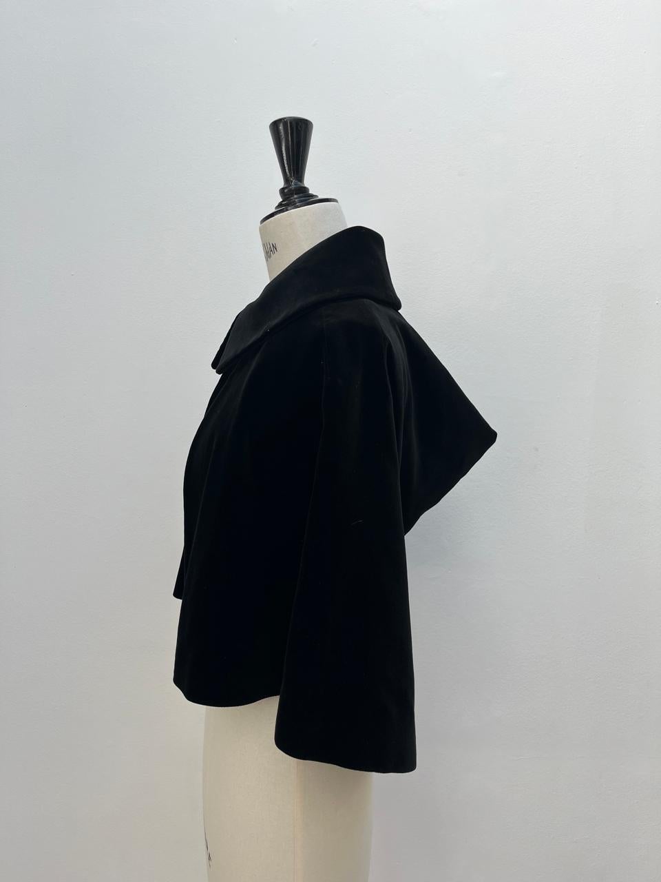 Beige Alaïa black velvet cape A/W 1988 For Sale