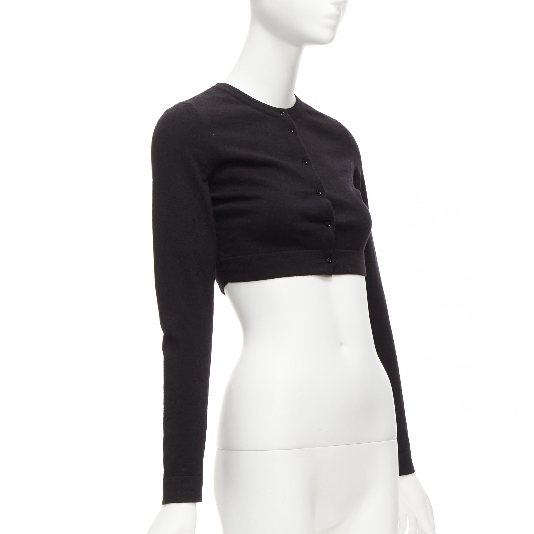 ALAIA - Cardigan cropped à manches longues en laine vierge mélangée noire, boutonnée sur le devant FR36 XS Pour femmes en vente