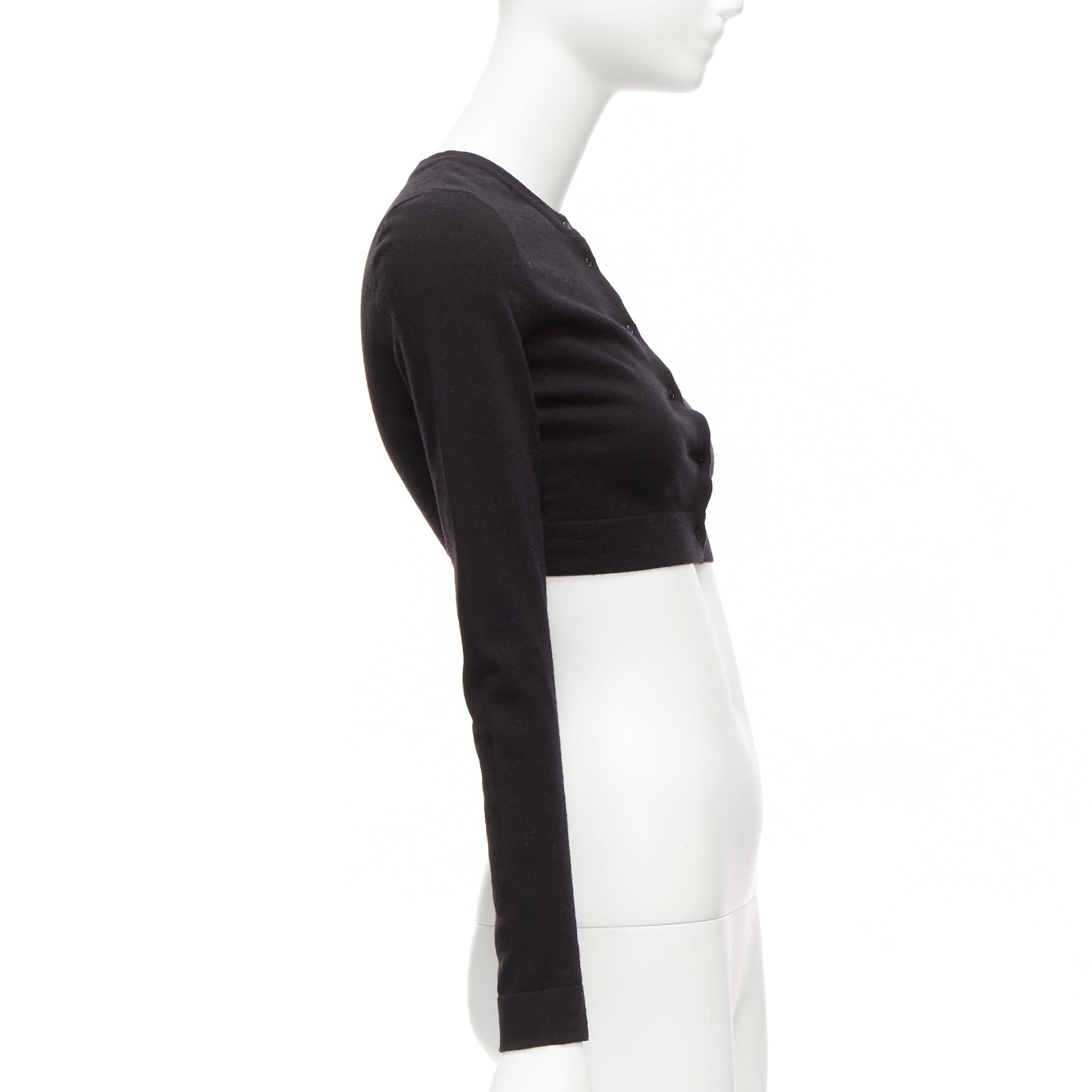 ALAIA - Cardigan cropped à manches longues en laine vierge mélangée noire, boutonnée sur le devant FR36 XS en vente 1