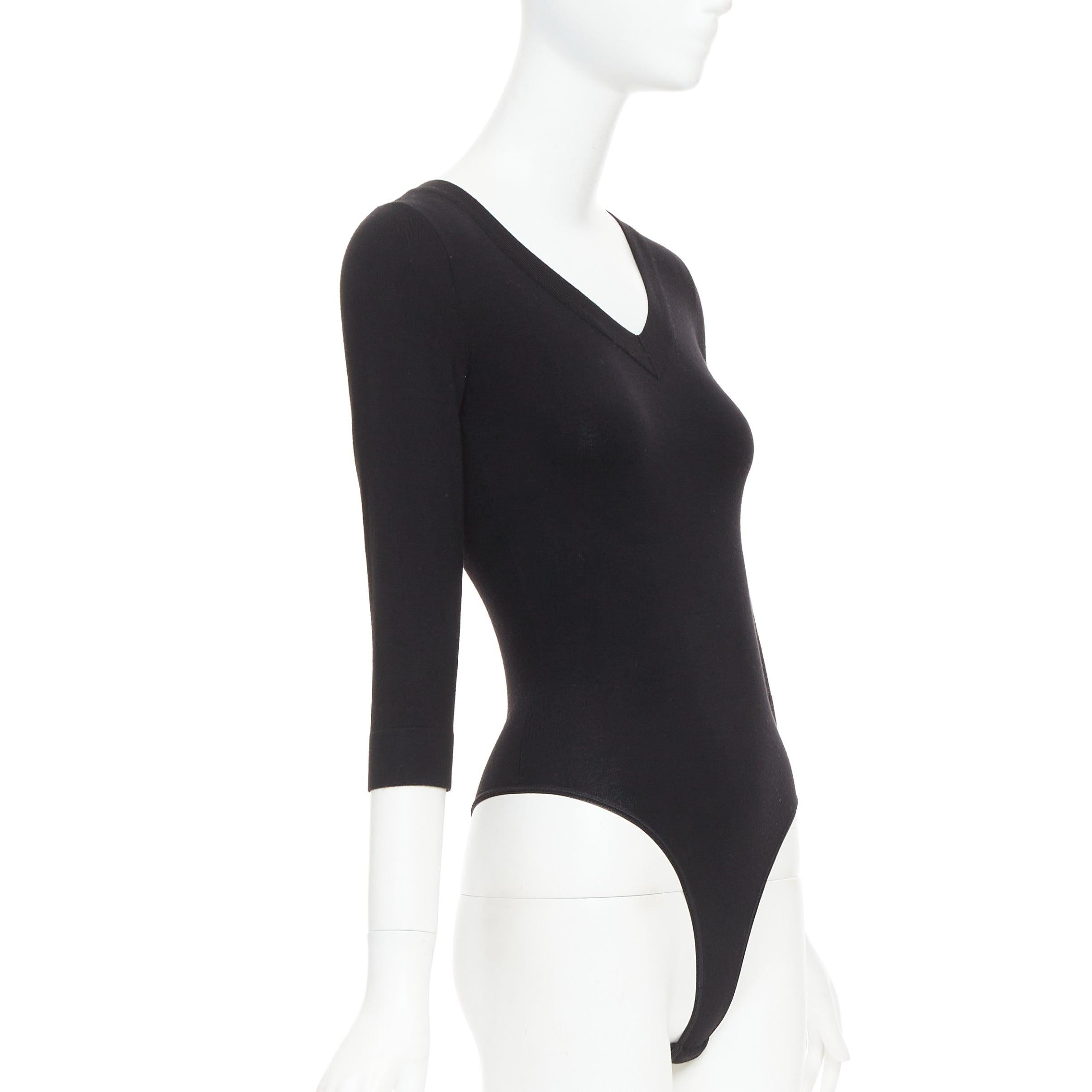 ALAIA Schwarzer Body aus Schurwollmischung mit V-Ausschnitt Pullover Trikot Oberteil FR36 S im Zustand „Hervorragend“ im Angebot in Hong Kong, NT