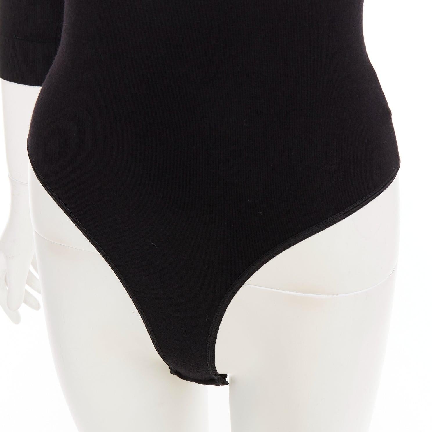 ALAIA Schwarzer Body aus Schurwollmischung mit V-Ausschnitt Pullover Trikot Oberteil FR36 S im Angebot 3