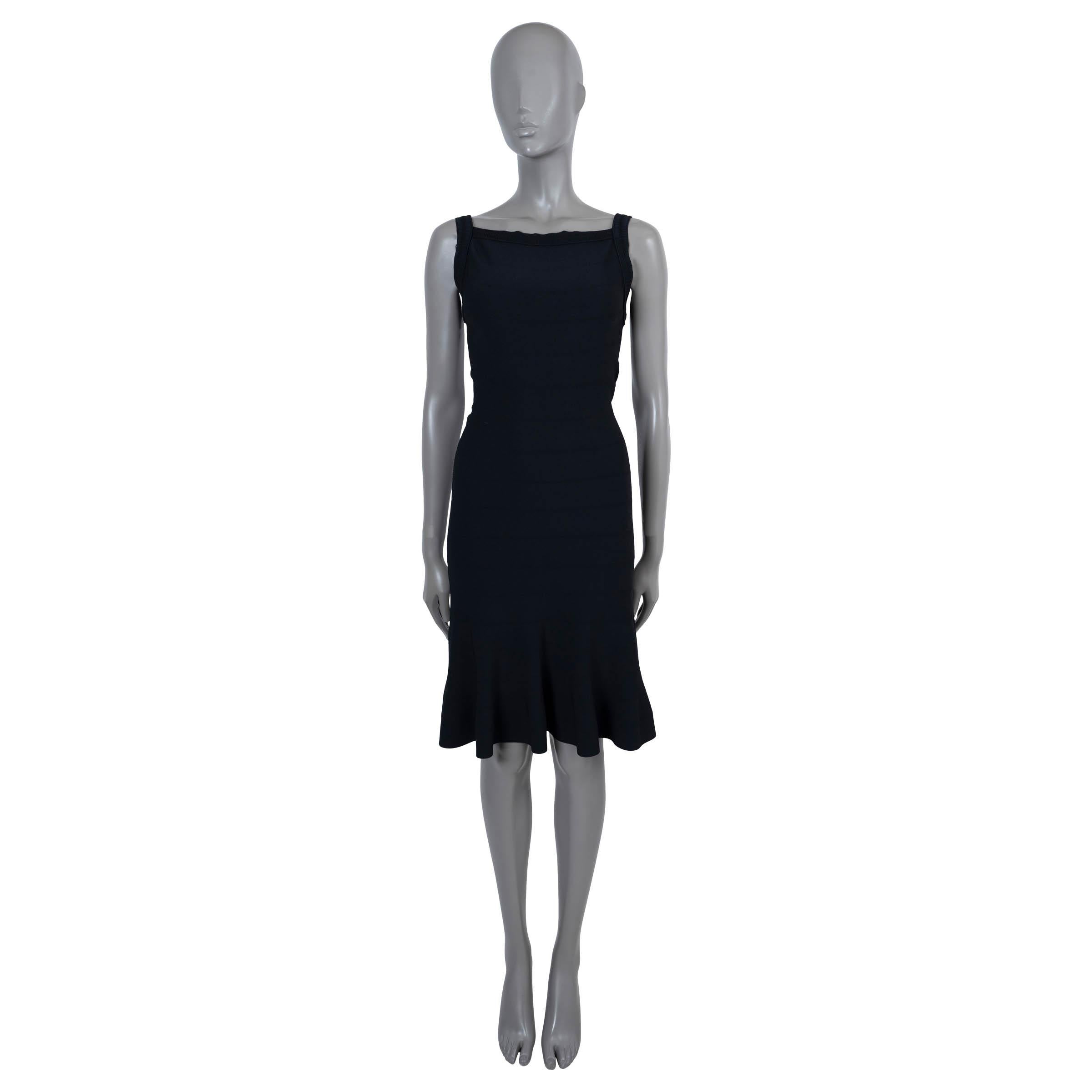 ALAIA black viscose LACE TRIM KNIT Dress M In Excellent Condition For Sale In Zürich, CH