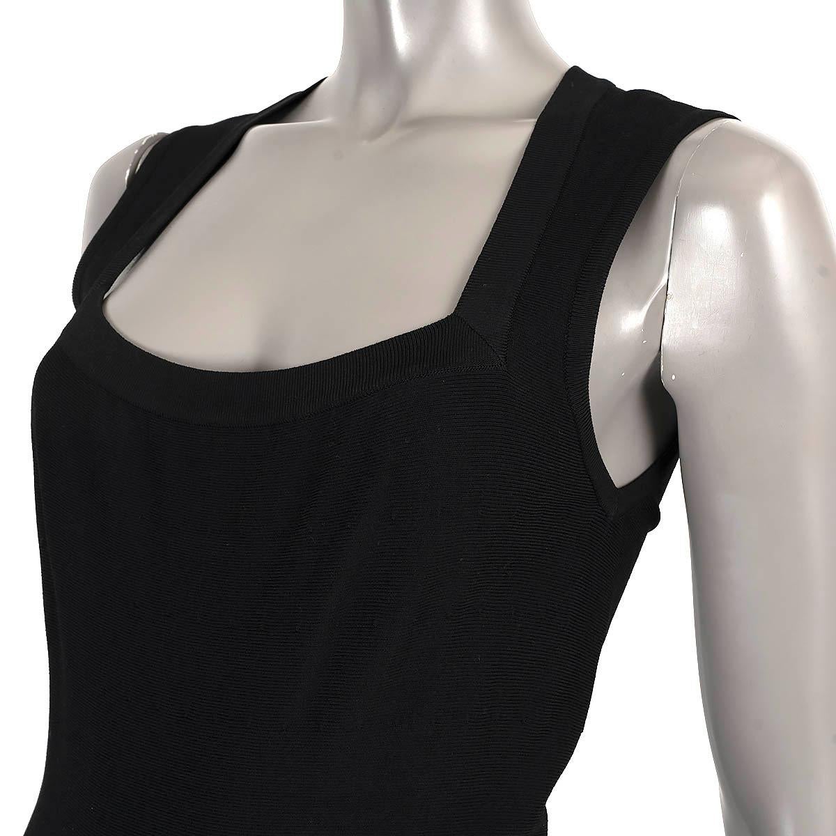 Alaïa - Robe en maille stretch à manches longues en viscose noire, 40 M Pour femmes en vente