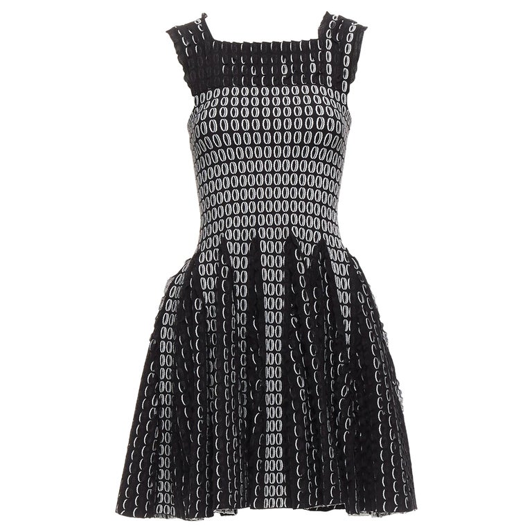 ALAIA black white scallop ruffle eyelet jacquard knitted fit flare dress  FR36 S at 1stDibs