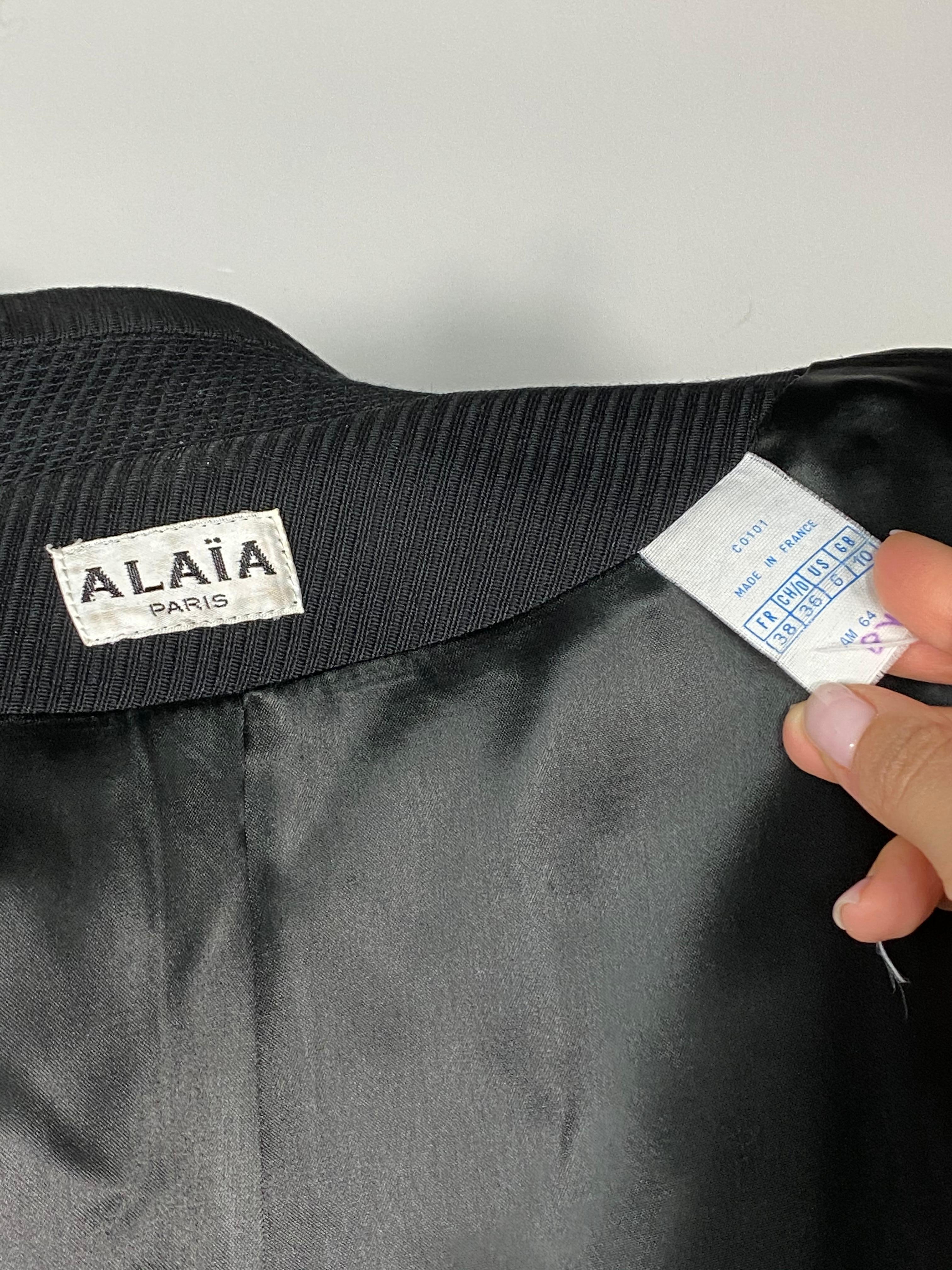 Alaia Schwarze Wollblazerjacke Größe 38 im Angebot 7