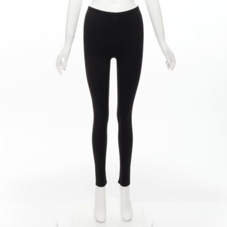 ALAIA black wool blend minimal classic soft skinny long legging FR38 M
Reference: BSHW/A00046
Brand: Alaia
Material: Wool, Blend
Color: Black
Pattern: Solid
Closure: Elasticated
Made in: Italy

CONDITION:
Condition: Excellent, this item was