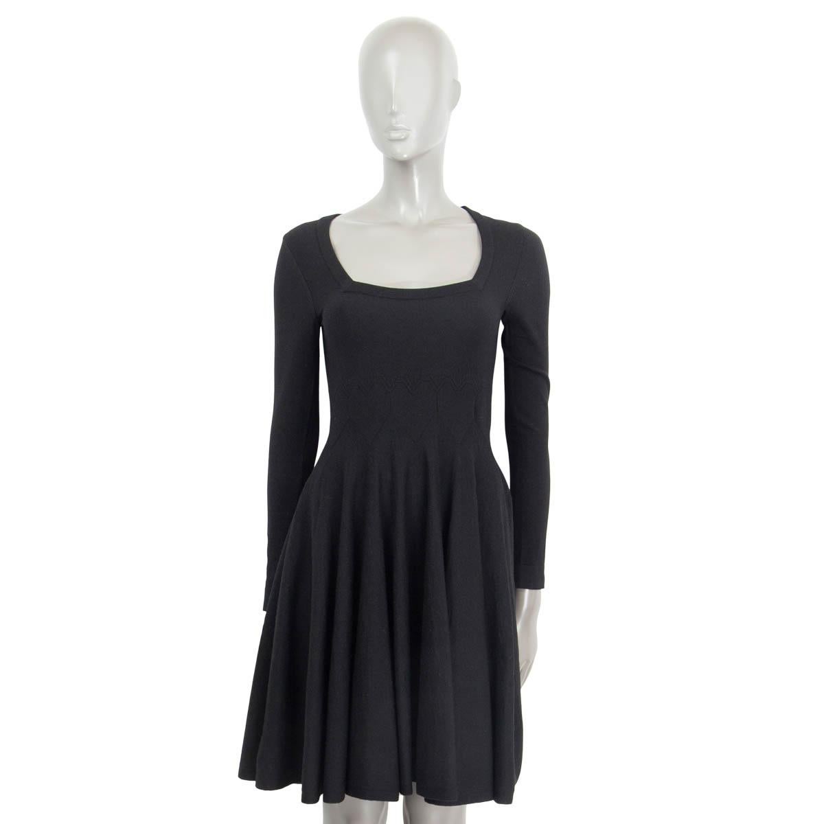 Black ALAIA black wool blend SCOOP NECK SLEEVELESS FLARED Dress S For Sale