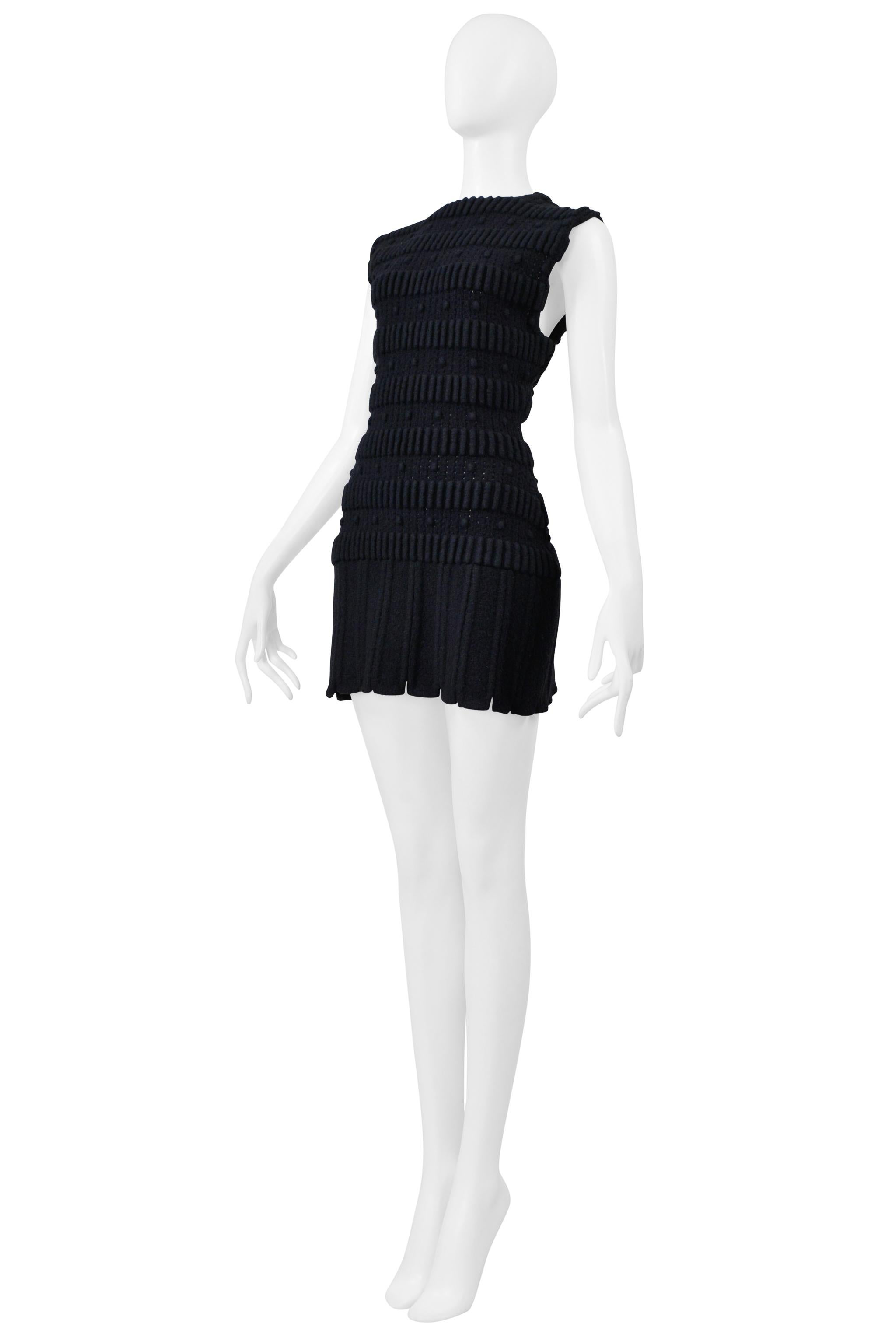Alaia Schwarzes Wolle Fancy Knit Armor Minikleid im Angebot 2