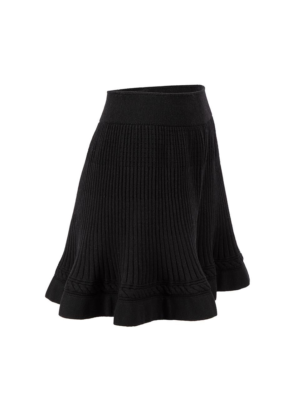 CONDITION is Very good. Minimal wear to skirt is evident. Minimal pilling to overall fabric on skirt and minor discolouration on the lining of this used Alaïa designer resale item.



Details


Black

Wool

Circle