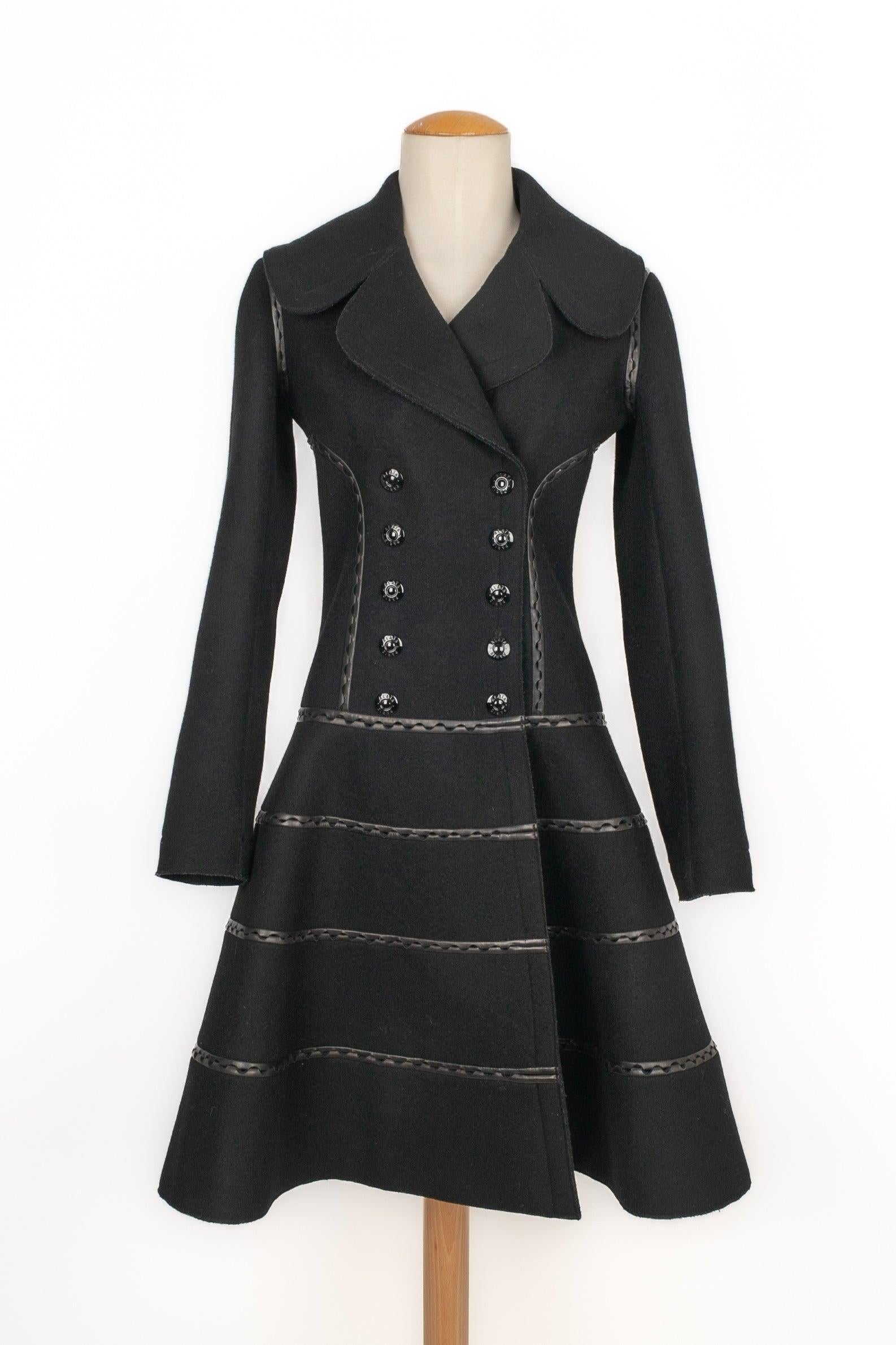 Alaïa Schwarzer Mantel aus Wolle, mittellang, 2005