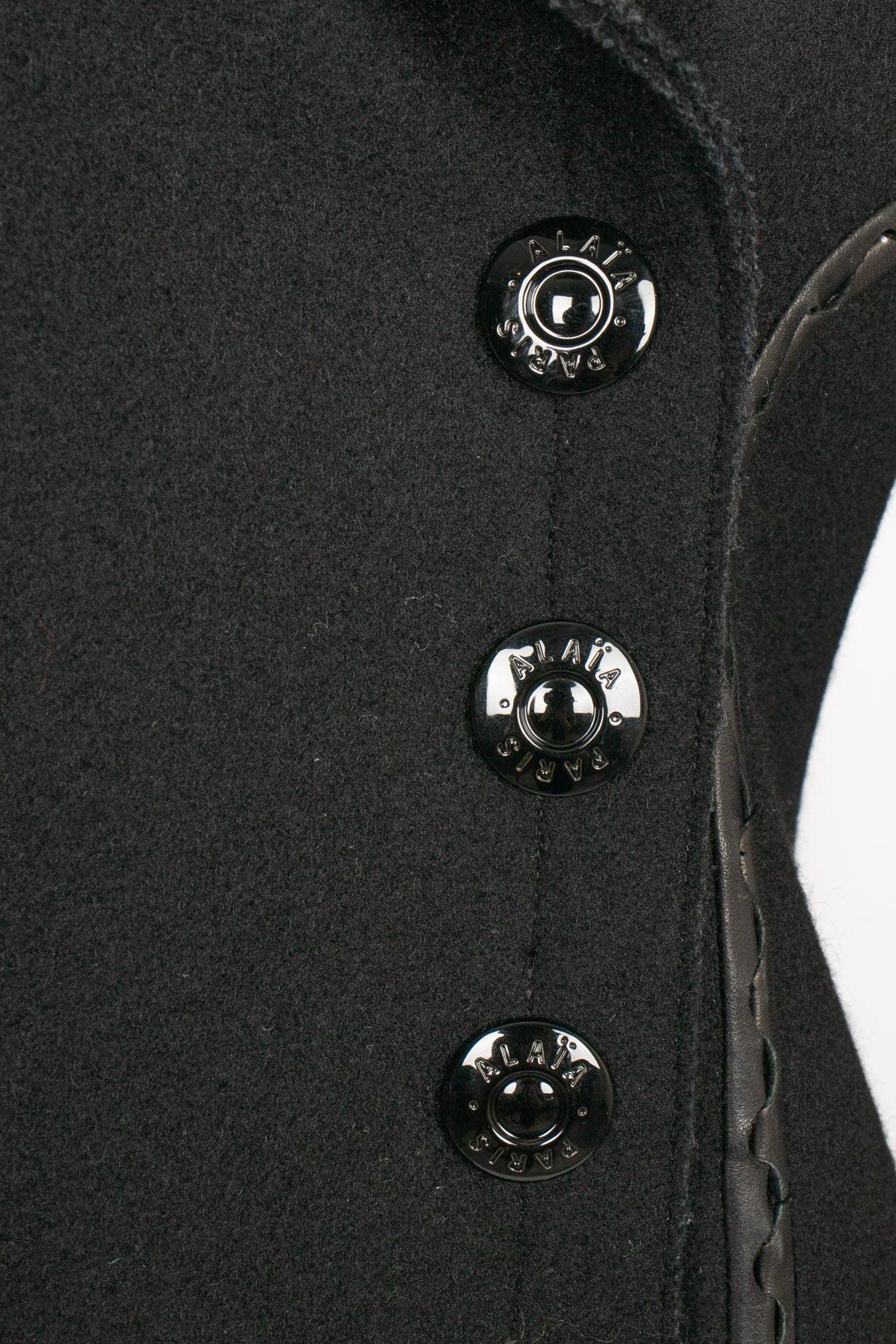 Alaïa Cappotto in lana nera di media lunghezza, 2005 in vendita 1