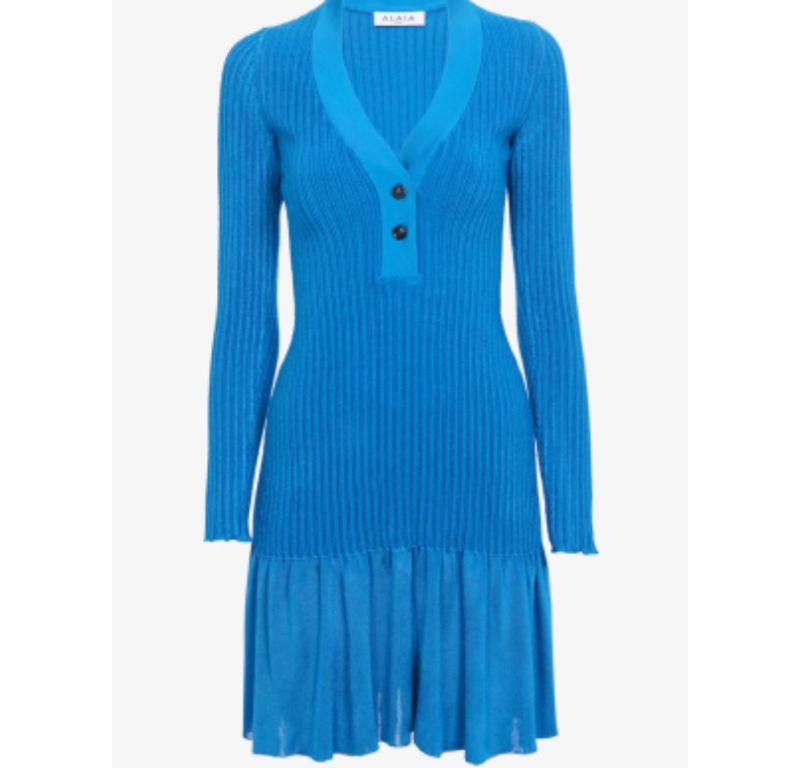Alaia Blue Ribbed Knit Short Dress

Long sleeve fitted short dress; flared skirt; deep V with a two button opening; knitted in a shiny viscose mixed with a high impact lycra.
Made in Italy

Box included

BNWT

PLEASE NOTE, THESE ITEMS ARE PRE-OWNED