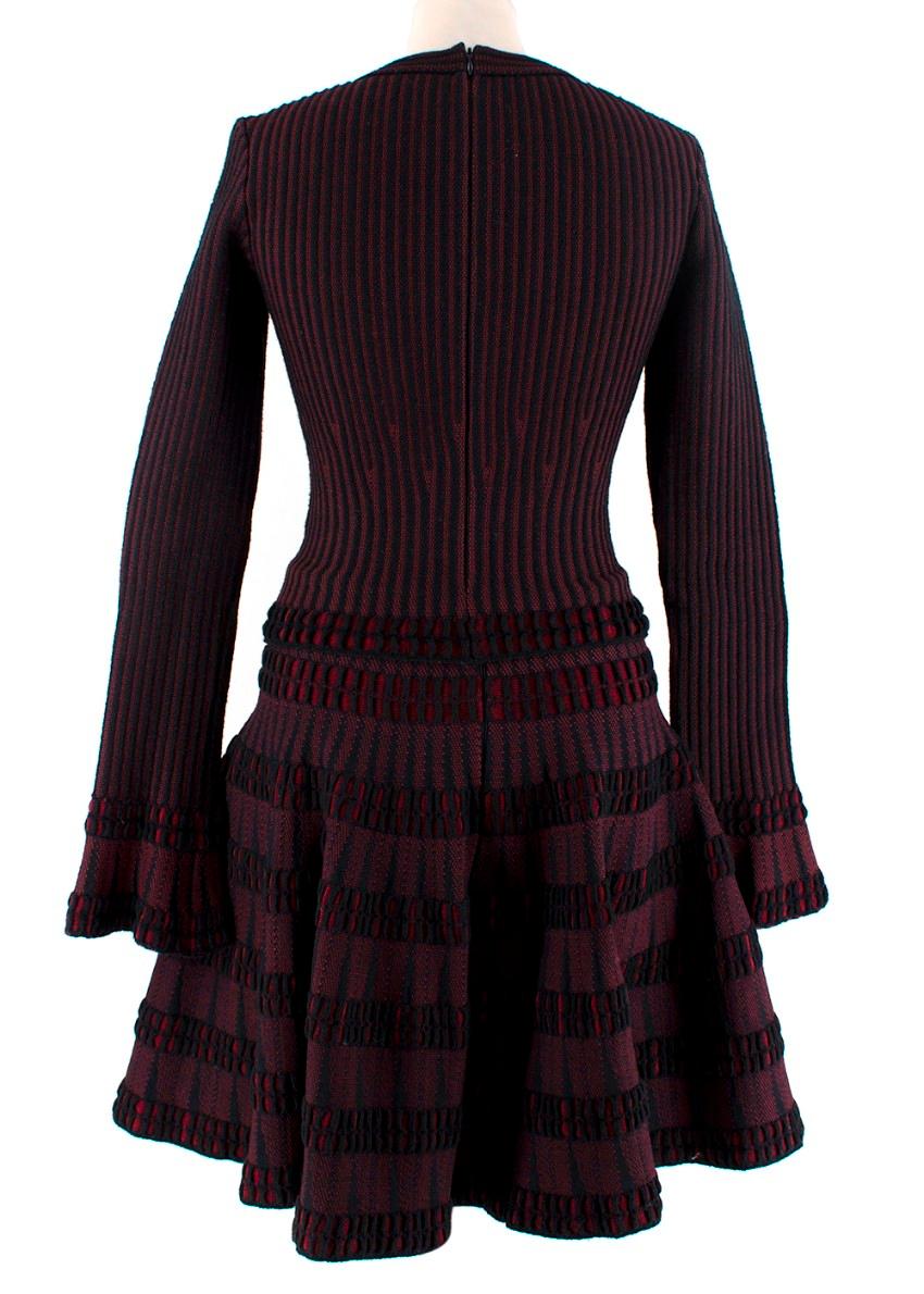 Alaia Burgundy & Black Stretch Knitted Top & Mini Skirt Set - US 00 In Excellent Condition For Sale In London, GB