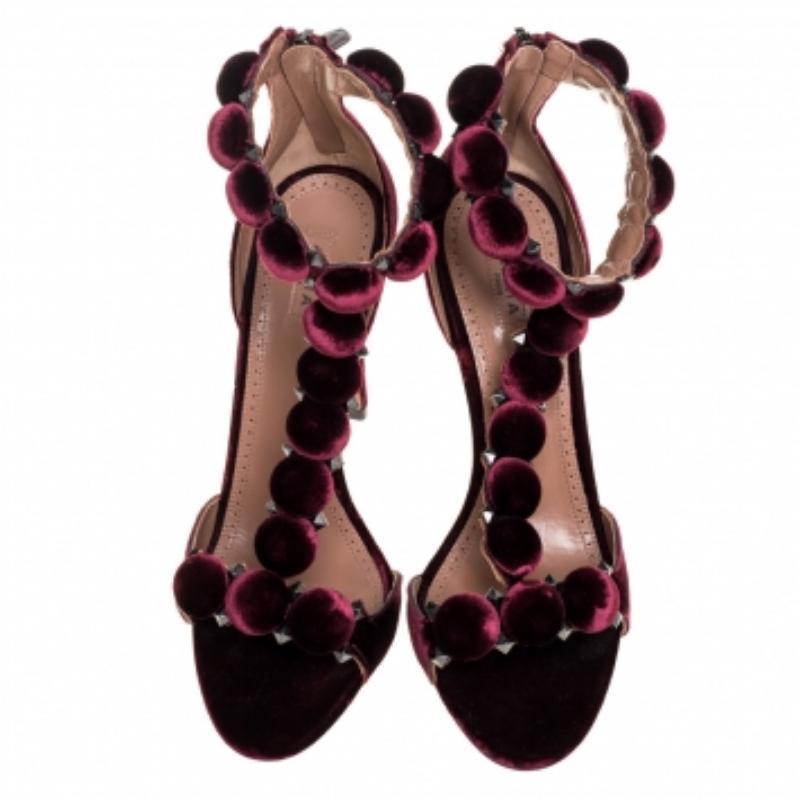 Alaia Burgundy Velvet Studded 'Bombe' T-Strap Ankle Cuff Sandals Size 39 In Excellent Condition For Sale In Dubai, Al Qouz 2