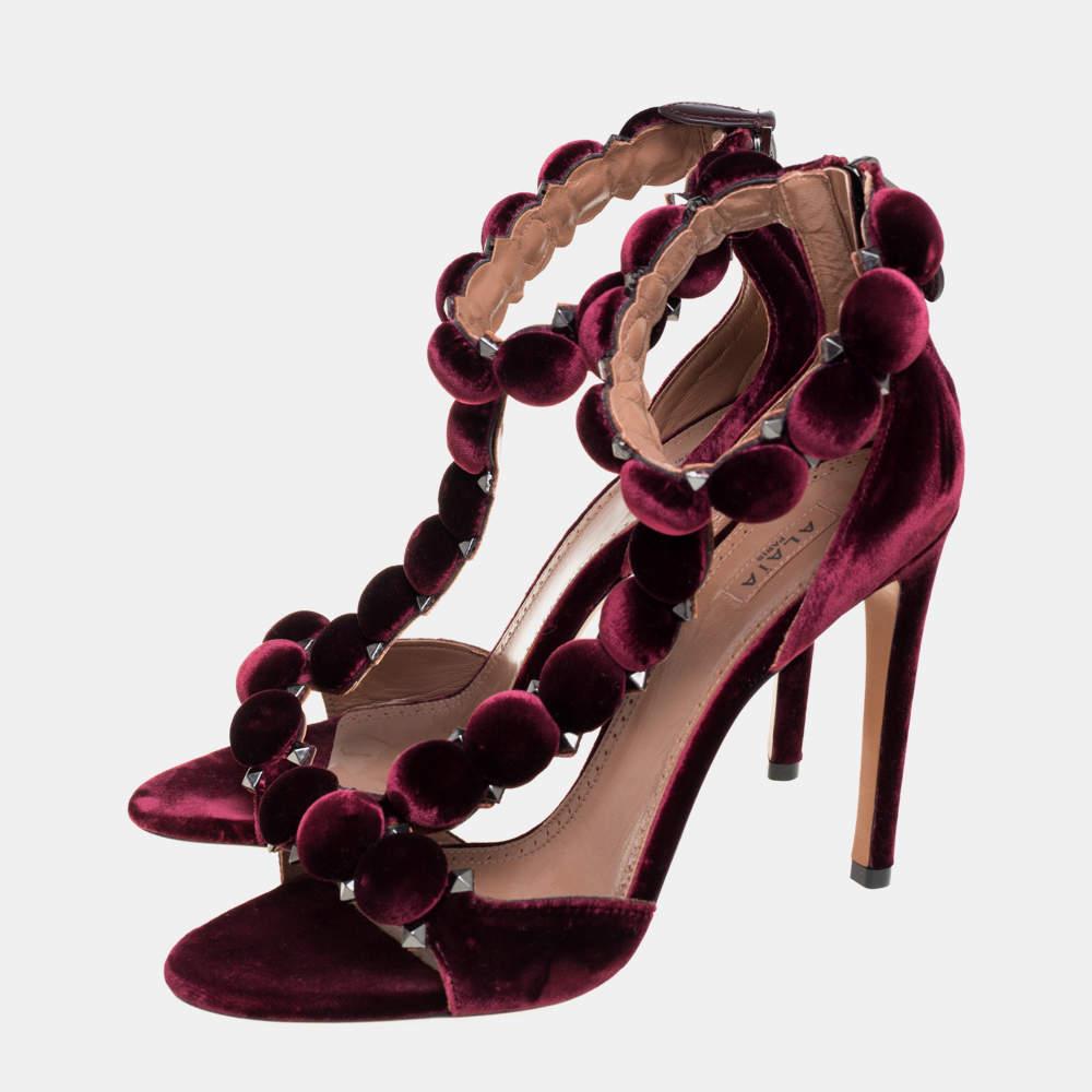 Black Alaia Burgundy Velvet Studded 'Bombe' T-Strap Ankle Cuff Sandals Size 39 For Sale