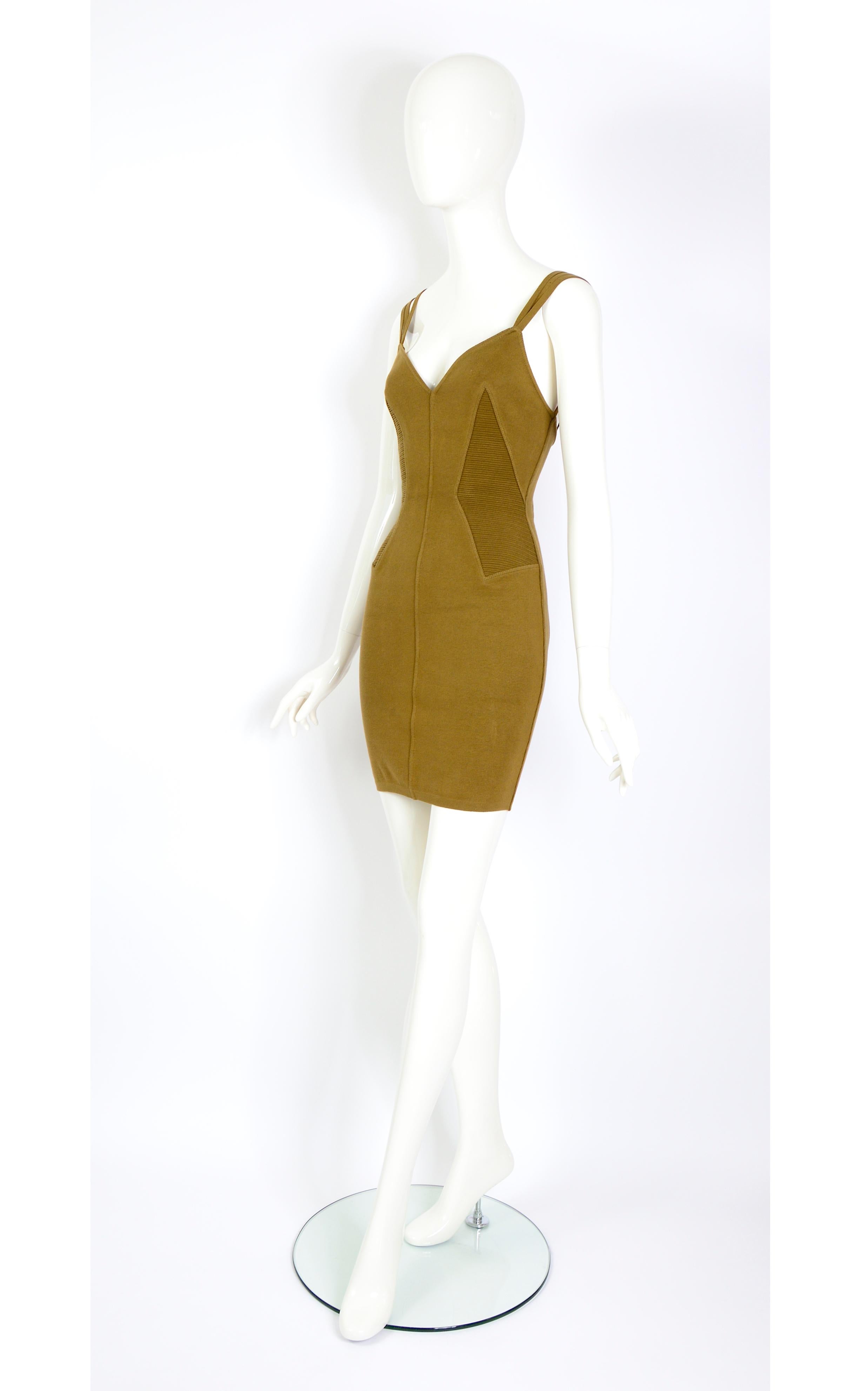 Brown Alaïa by Azzedine Alaïa spring 1990 runway collection textured bodycon dress For Sale