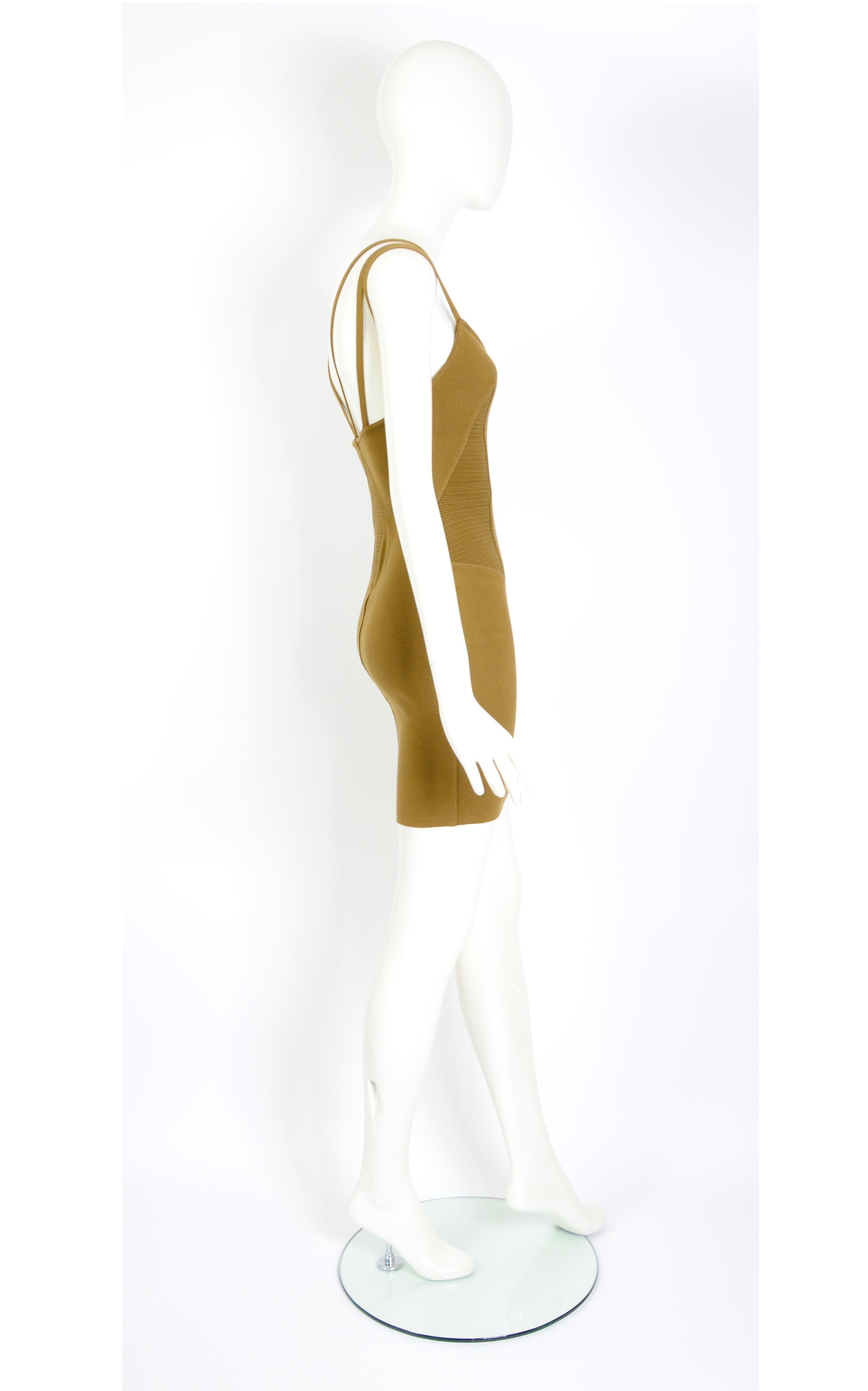 Alaïa by Azzedine Alaïa Frühjahr 1990 Laufstegkollektion strukturiertes Bodycon-Kleid im Angebot 3