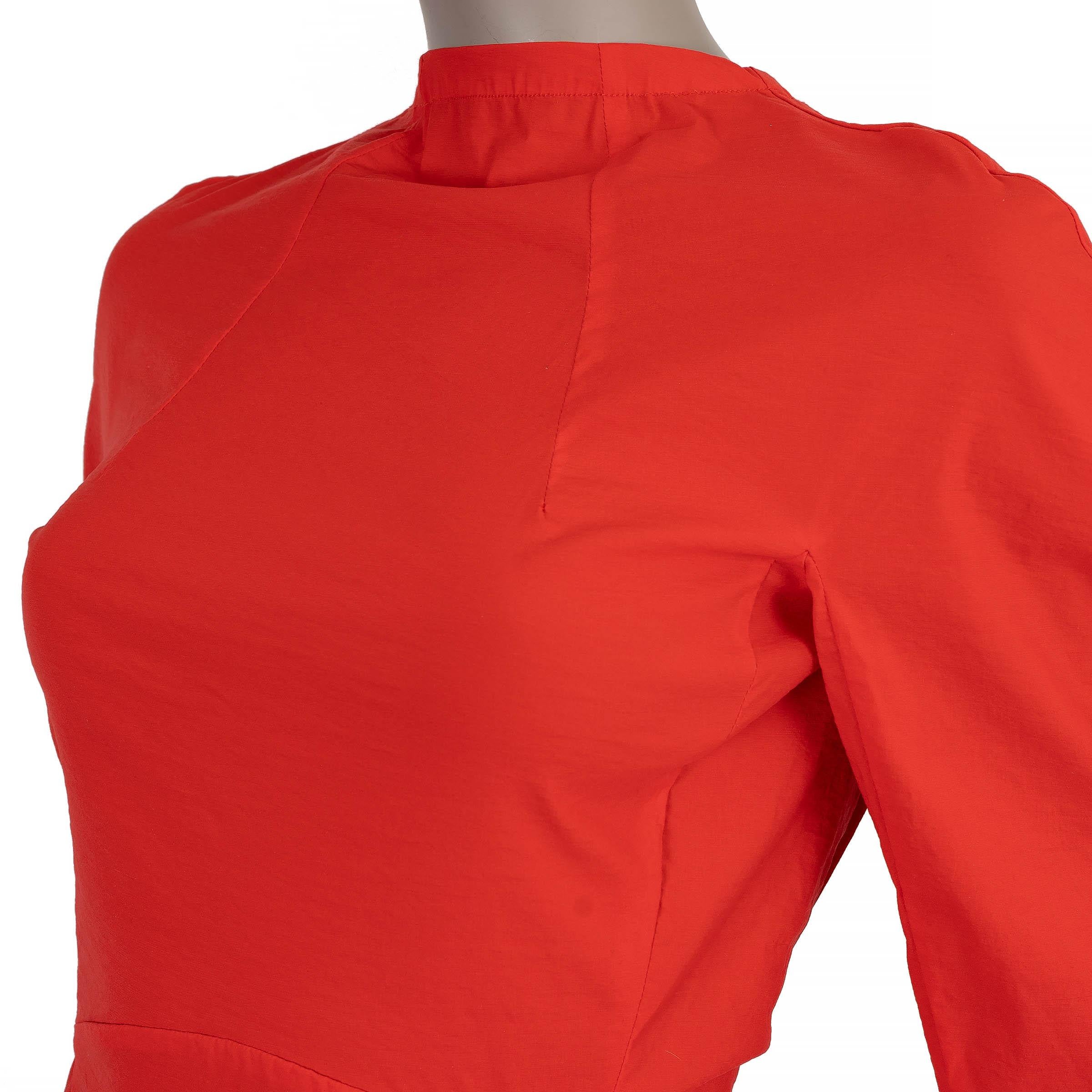 ALAIA coral red viscose 2023 V-BACK TAFFETA MIDI Dress 36 XS In Excellent Condition For Sale In Zürich, CH