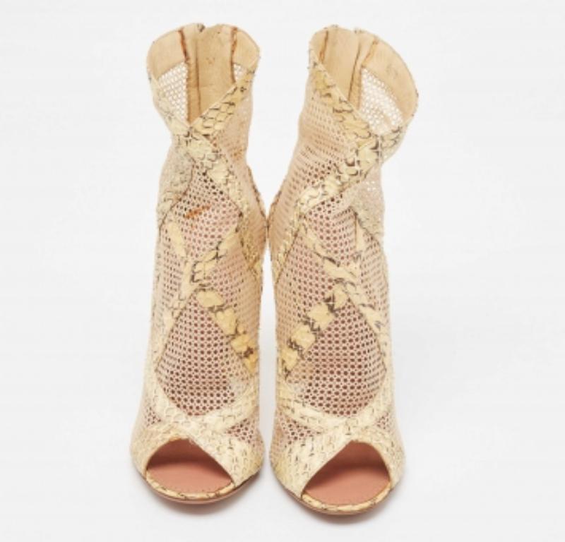 Alaia Cream Python and Mesh Zipper Booties Size 38 In Good Condition For Sale In Dubai, Al Qouz 2