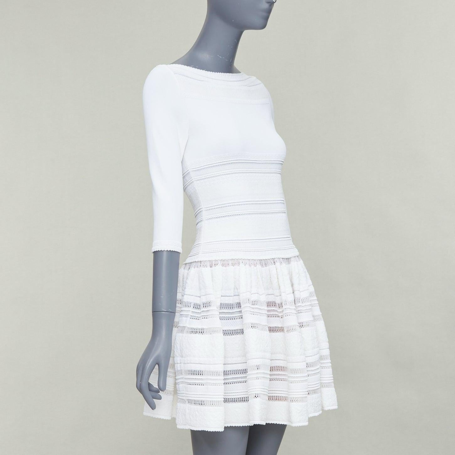 Gris ALAIA - Robe évasée à manches courtes et col bateau en viscose mélangée - crème FR36 S en vente
