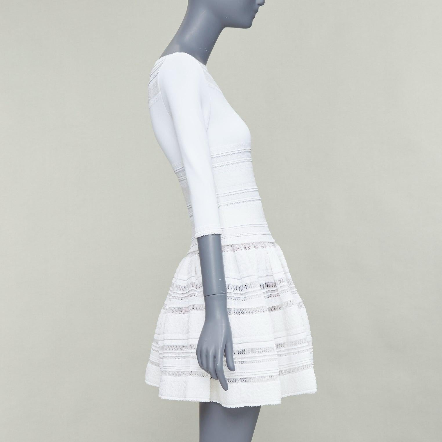 ALAIA - Robe évasée à manches courtes et col bateau en viscose mélangée - crème FR36 S Excellent état - En vente à Hong Kong, NT