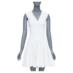 ALAIA crème en maille viscose Robe évasée sans manches à encolure en V FR36 S