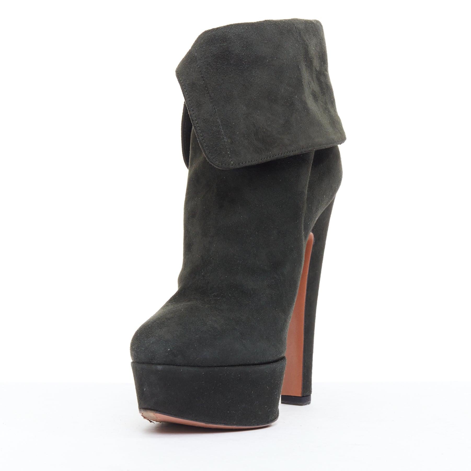 ALAIA - Bottines à talon conique en daim vert foncé à lacets latéraux EU38 État moyen - En vente à Hong Kong, NT
