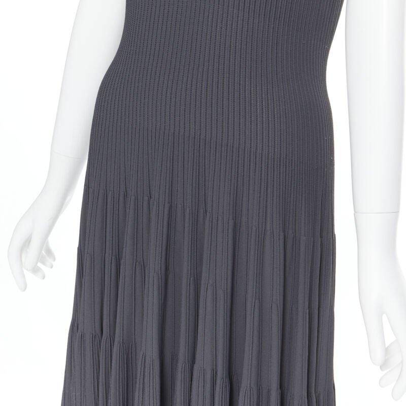 ALAIA dust grey ribbed V-neck sleeveless fit flared cocktail dress M
Reference: AEMA/A00022
Brand: Alaia
Designer: Azzedine Alaia
Material: Viscose, Blend
Color: Grey
Pattern: Solid
Closure: Zip
Extra Details: V-neck. Ribbed fabrication. Dropped