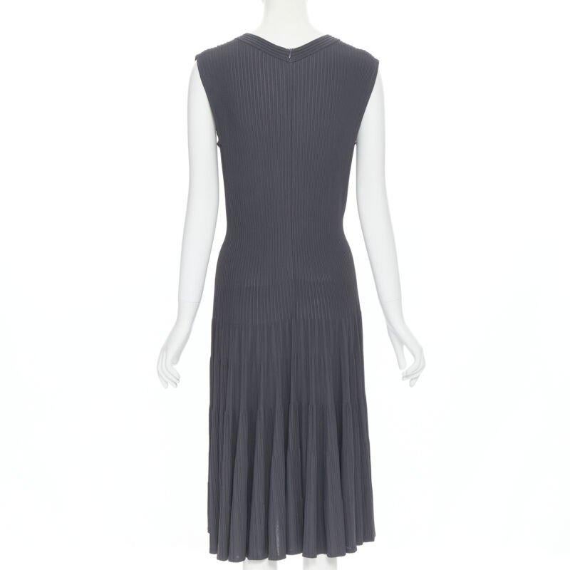 ALAIA dust grey ribbed V-neck sleeveless fit flared cocktail dress M For Sale 1